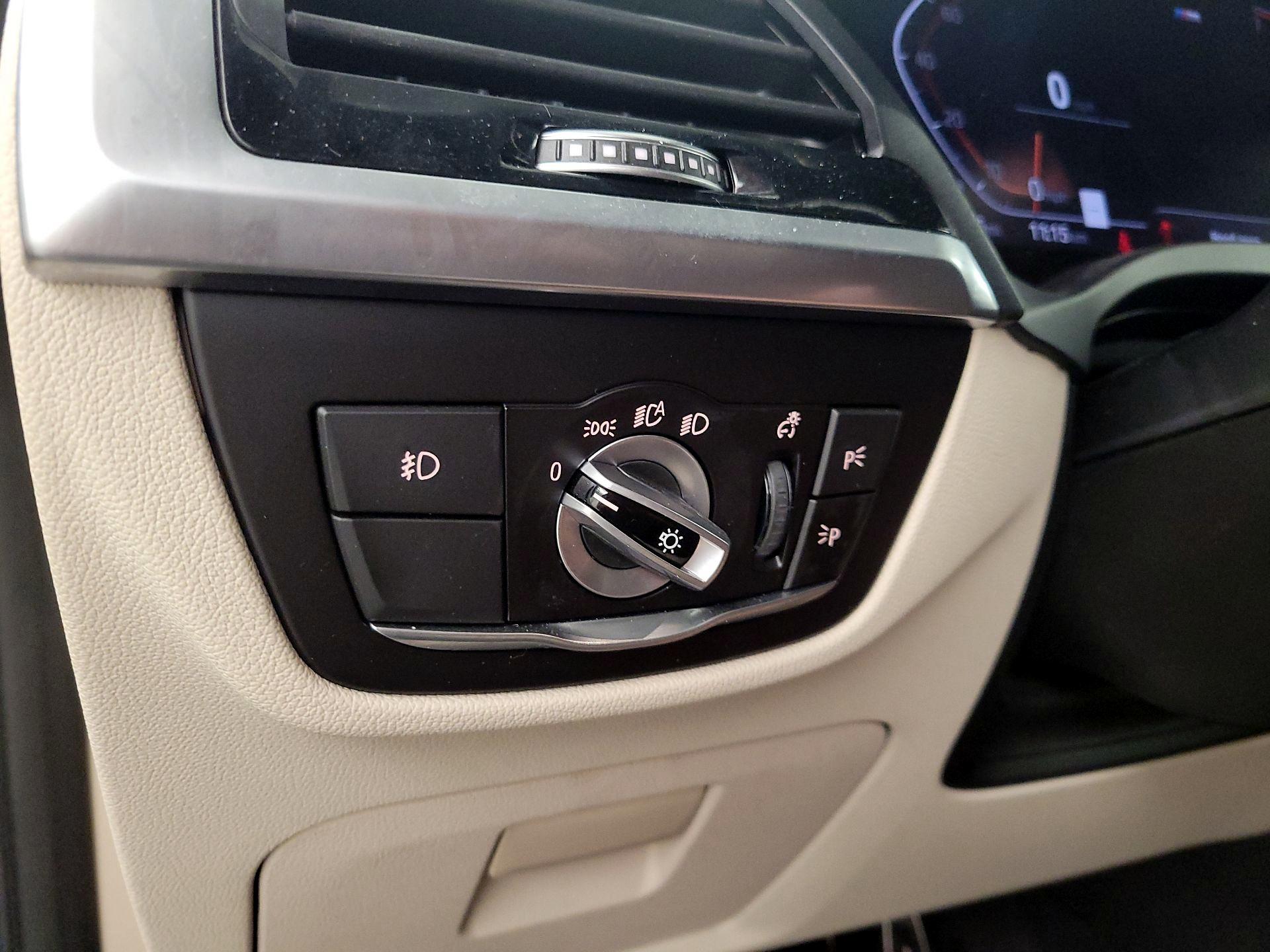 Thumbnail: 2021 BMW X3 - 13