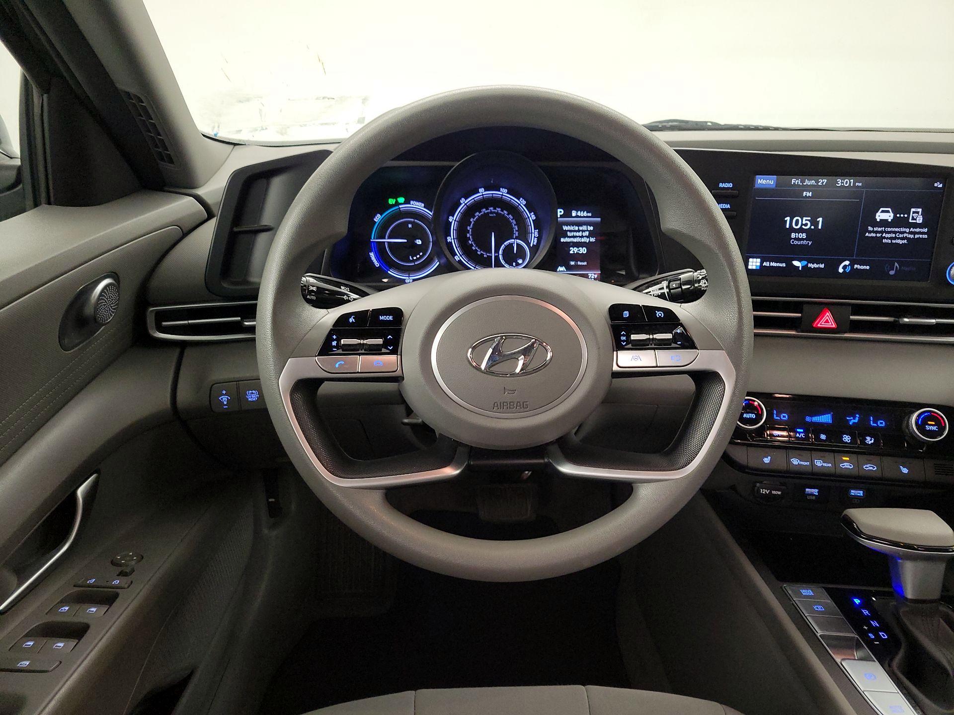Thumbnail: 2023 Hyundai Elantra - 10