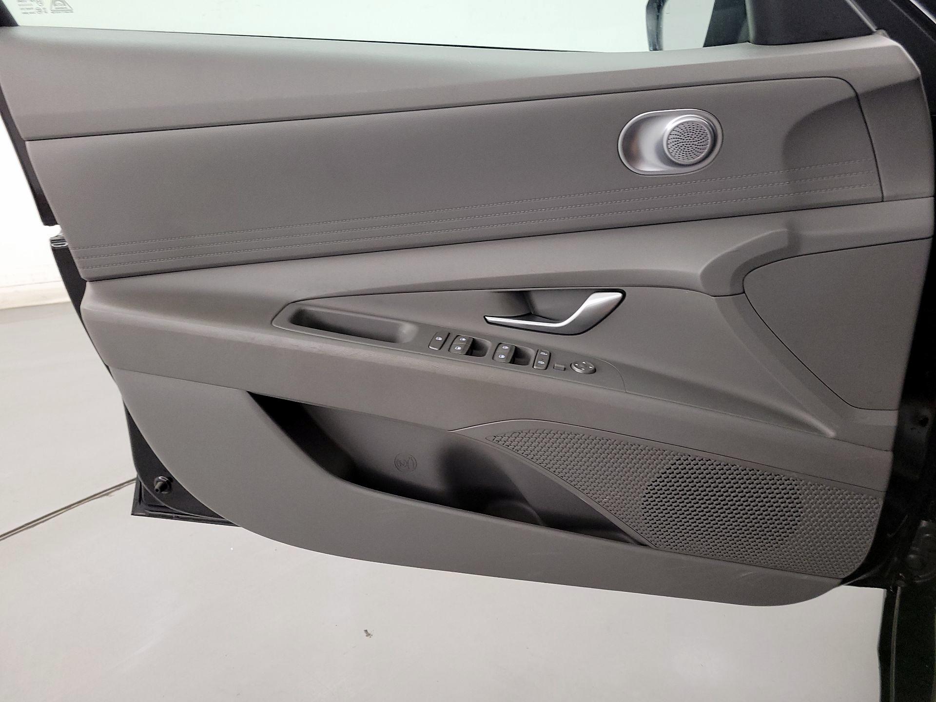 Thumbnail: 2023 Hyundai Elantra - 12