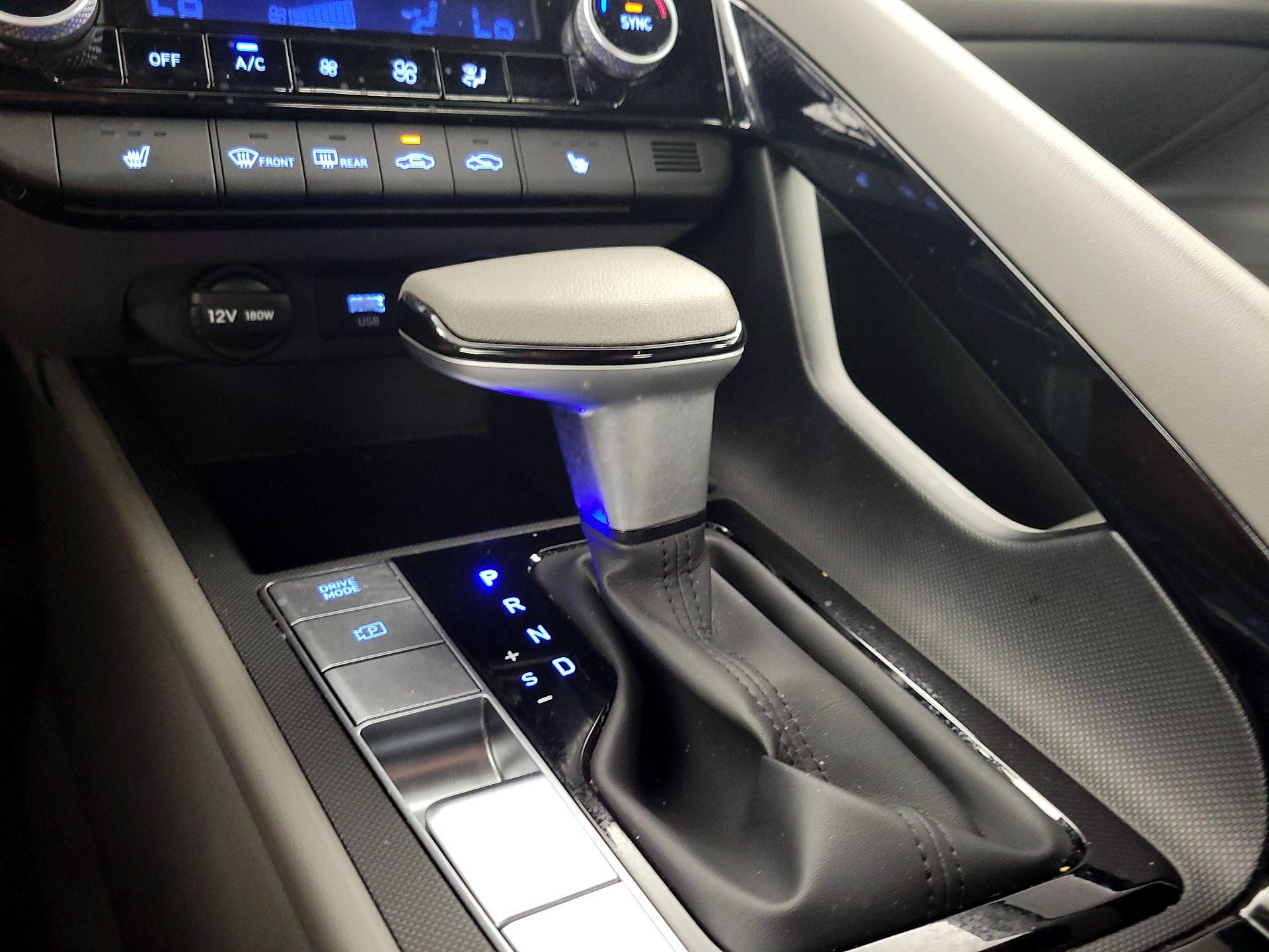 Thumbnail: 2023 Hyundai Elantra - 17