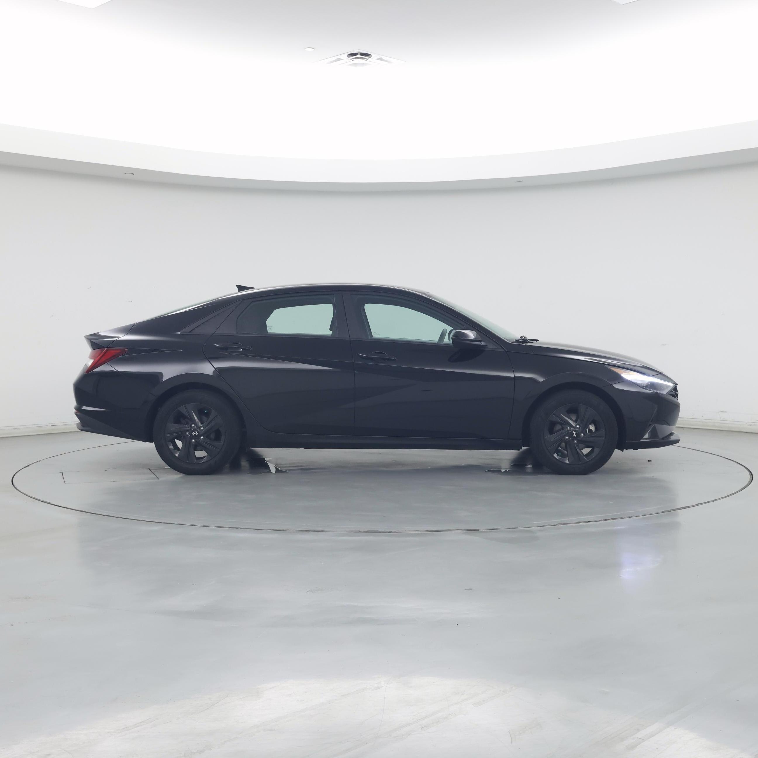 Thumbnail: 2023 Hyundai Elantra - 7