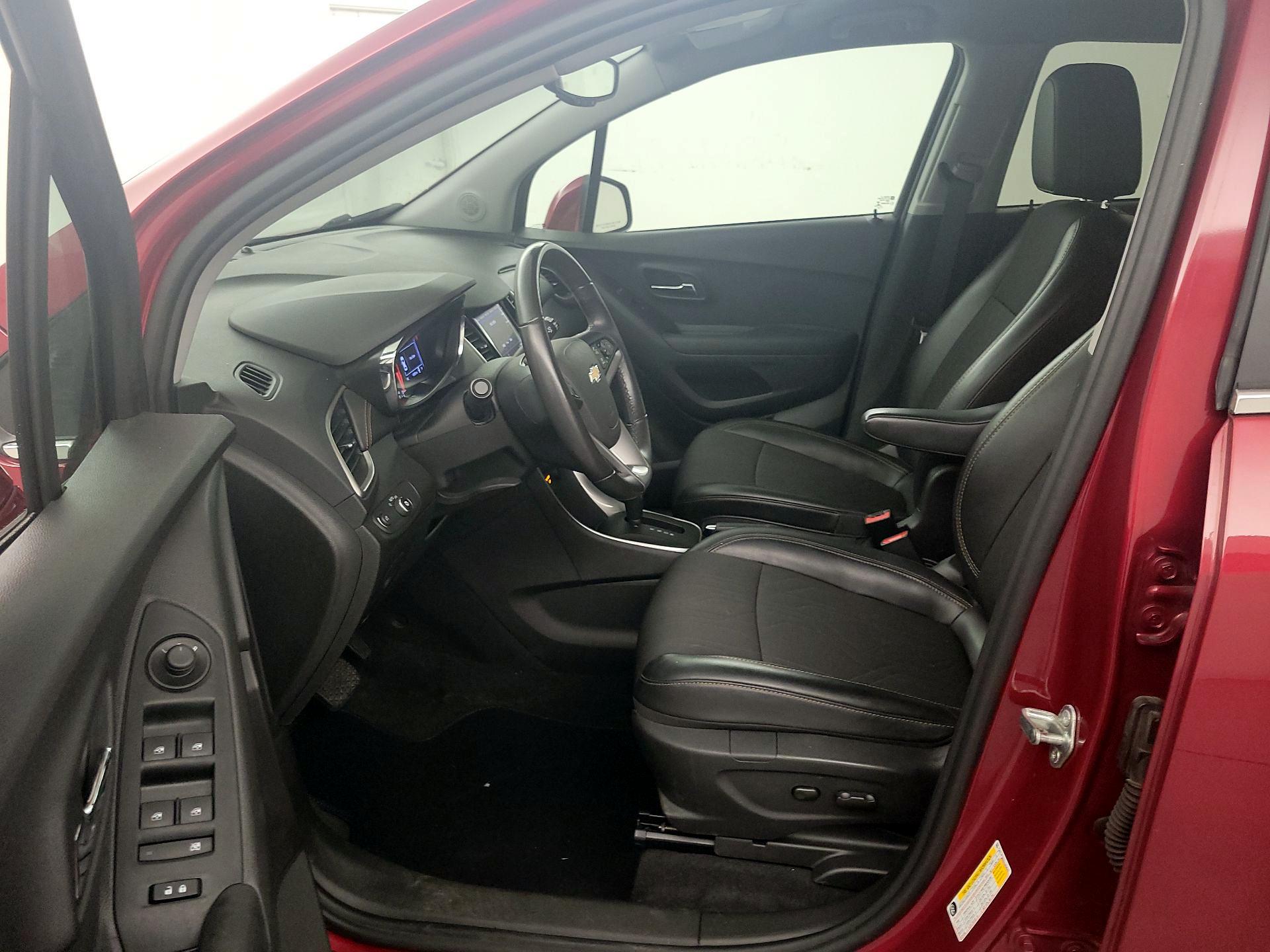 Thumbnail: 2020 Chevrolet Trax - 11