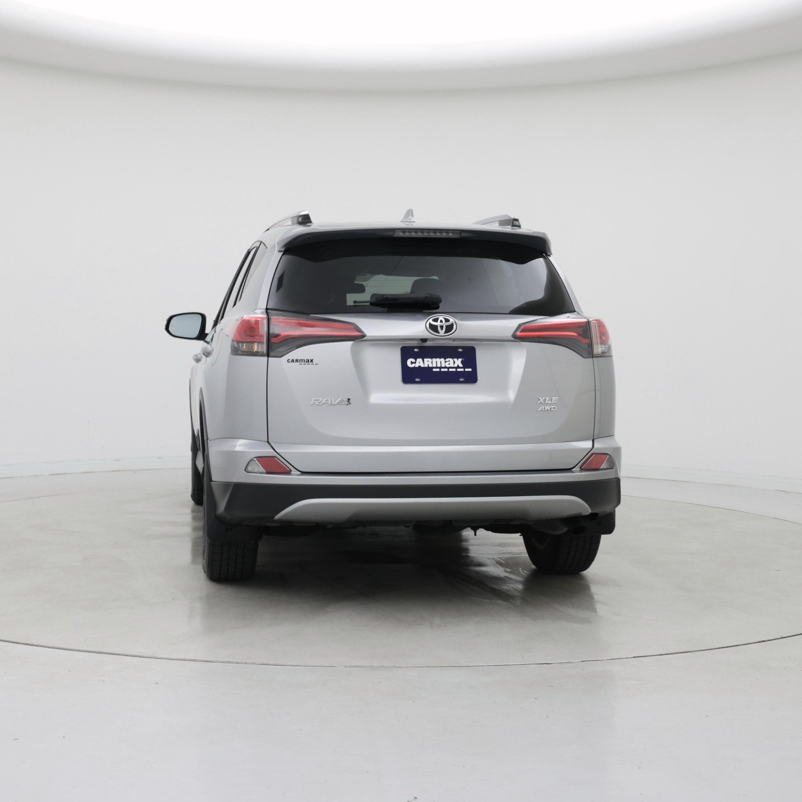 Thumbnail: 2018 Toyota RAV4 - 6