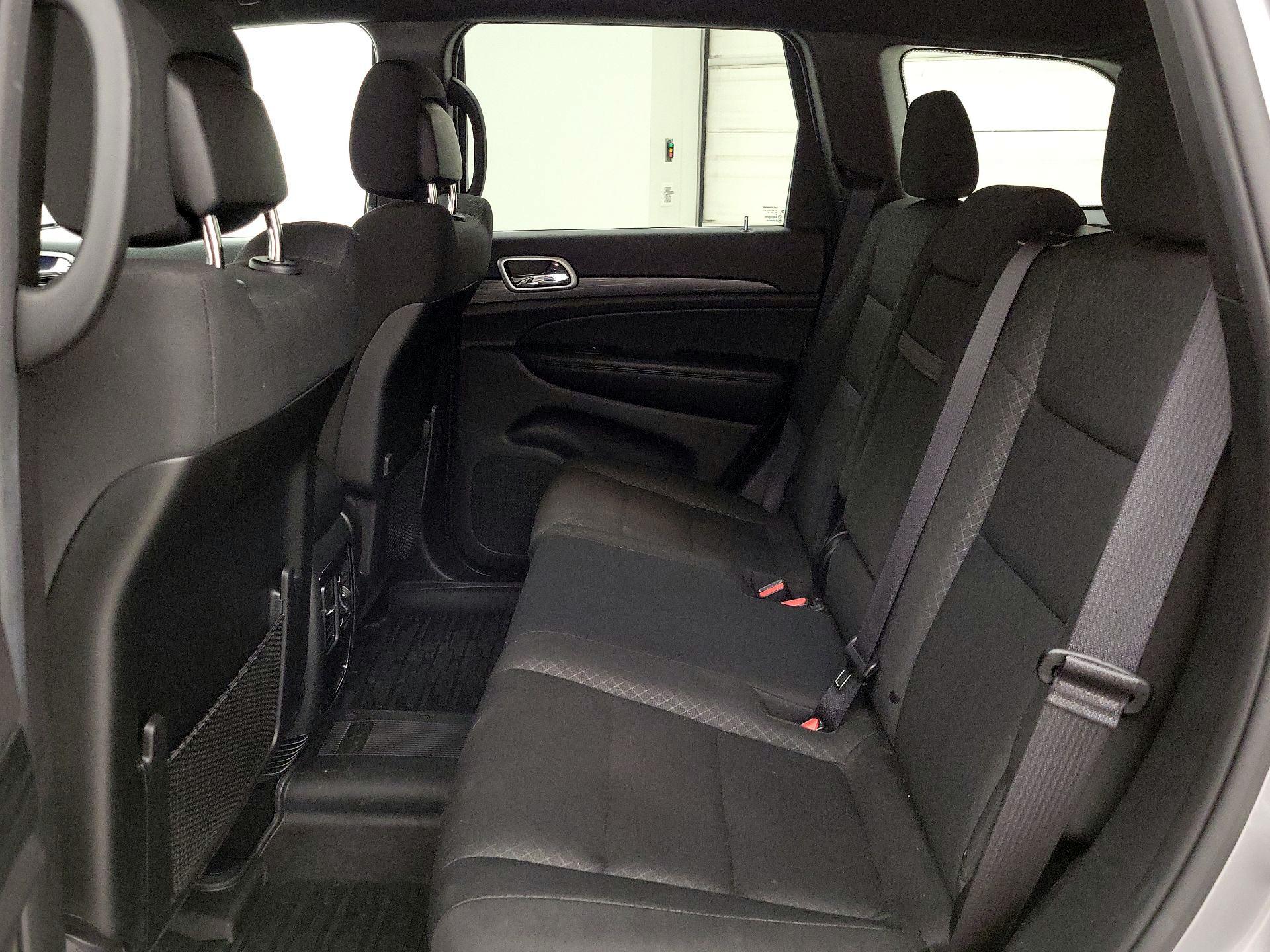 Thumbnail: 2019 Jeep Grand Cherokee - 19
