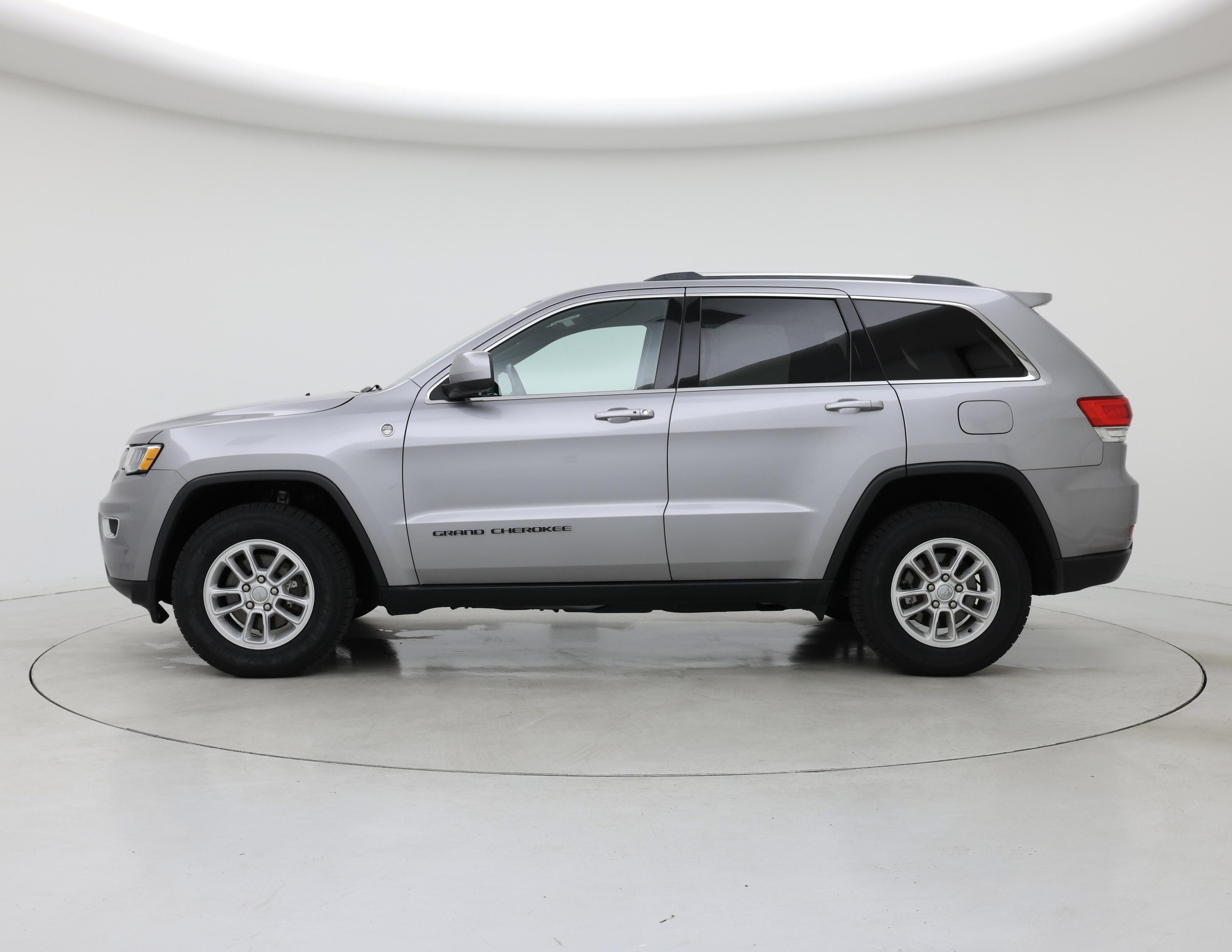 Thumbnail: 2019 Jeep Grand Cherokee - 3