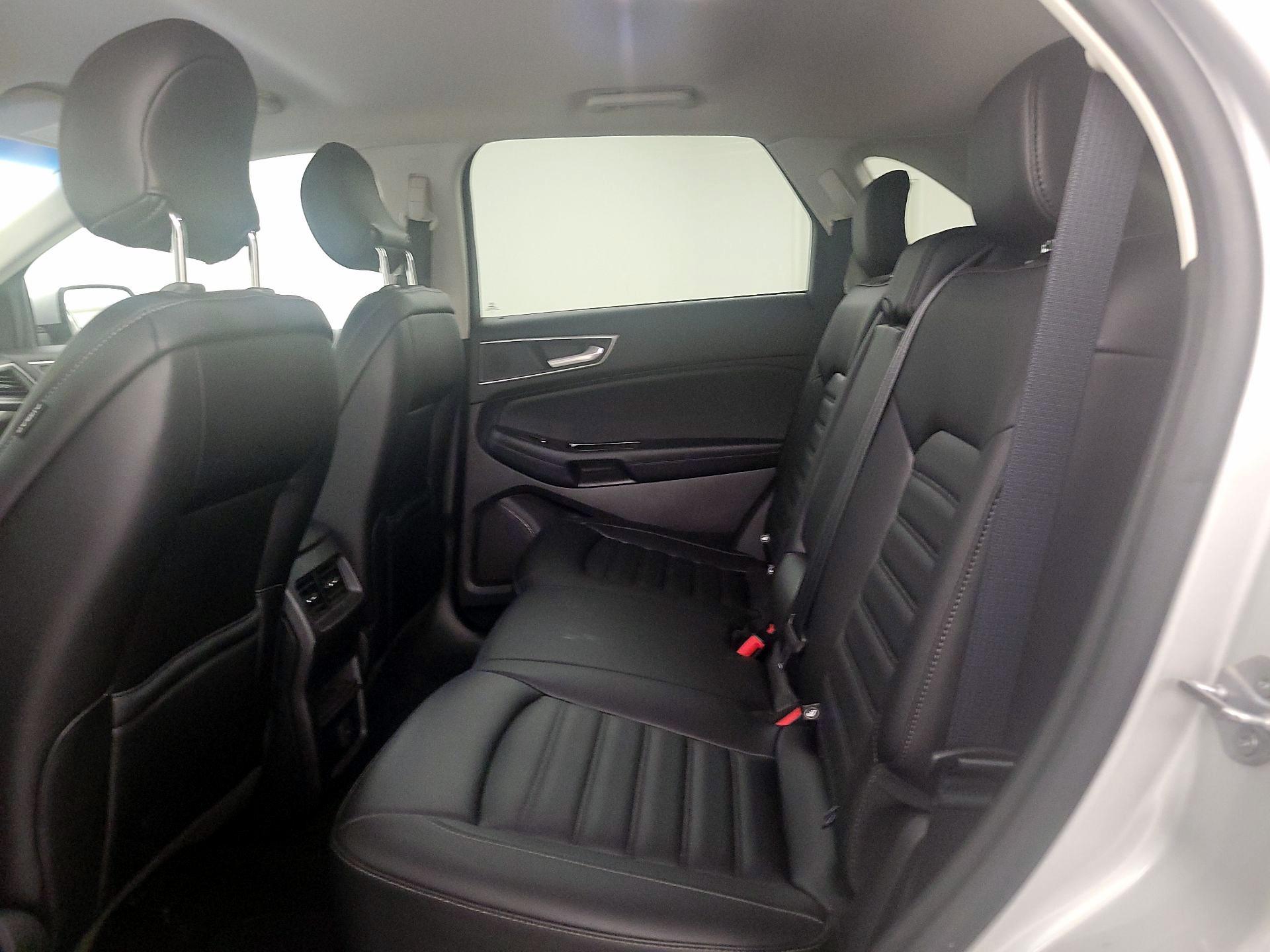 Thumbnail: 2019 Ford Edge - 19