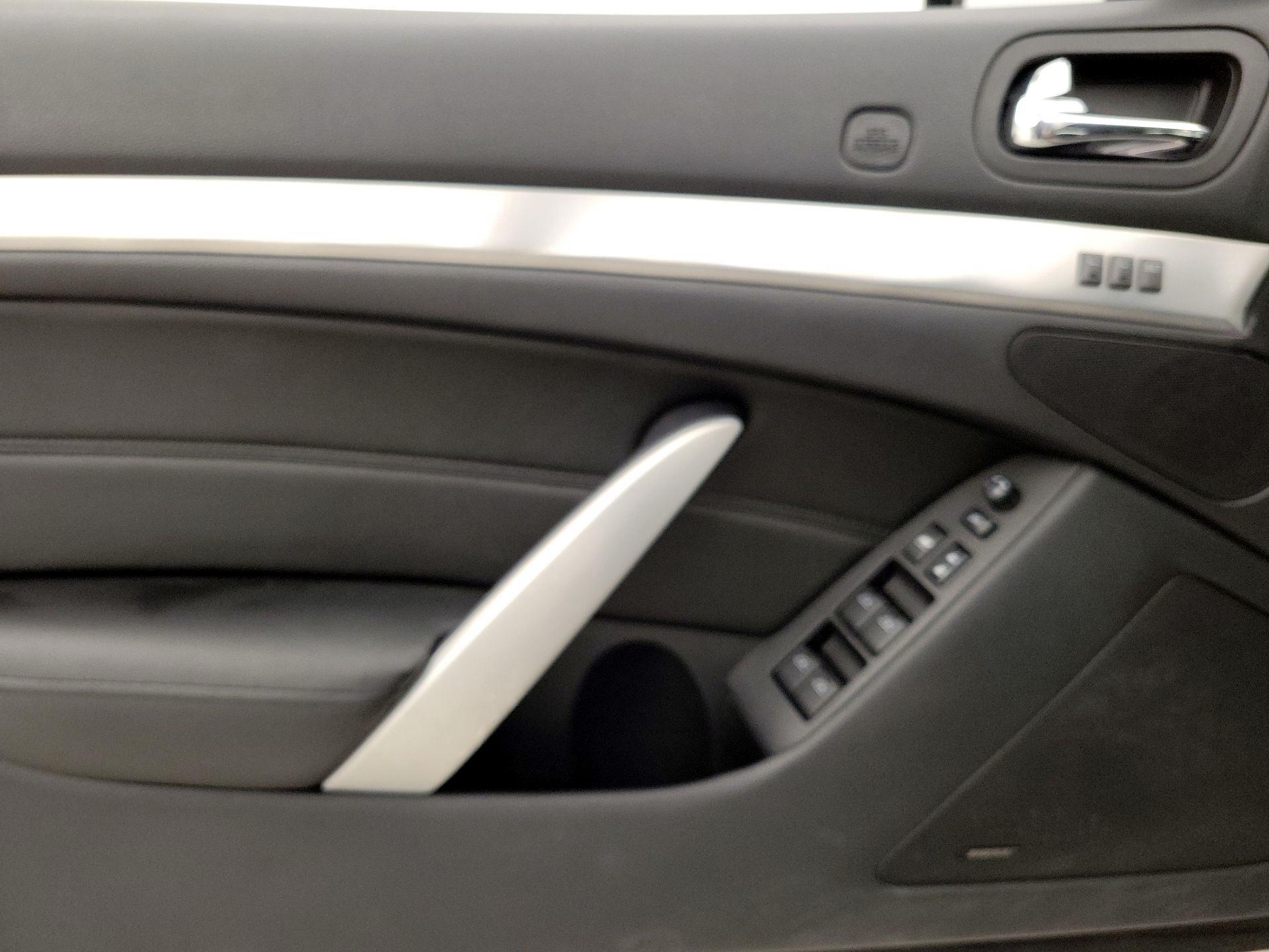 Thumbnail: 2014 INFINITI Q60 - 12