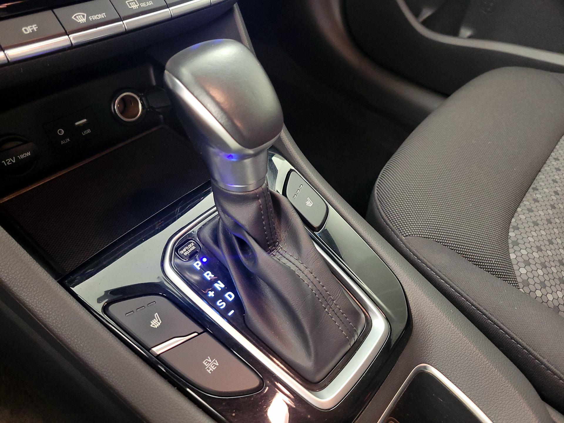 Thumbnail: 2019 Hyundai Ioniq - 17