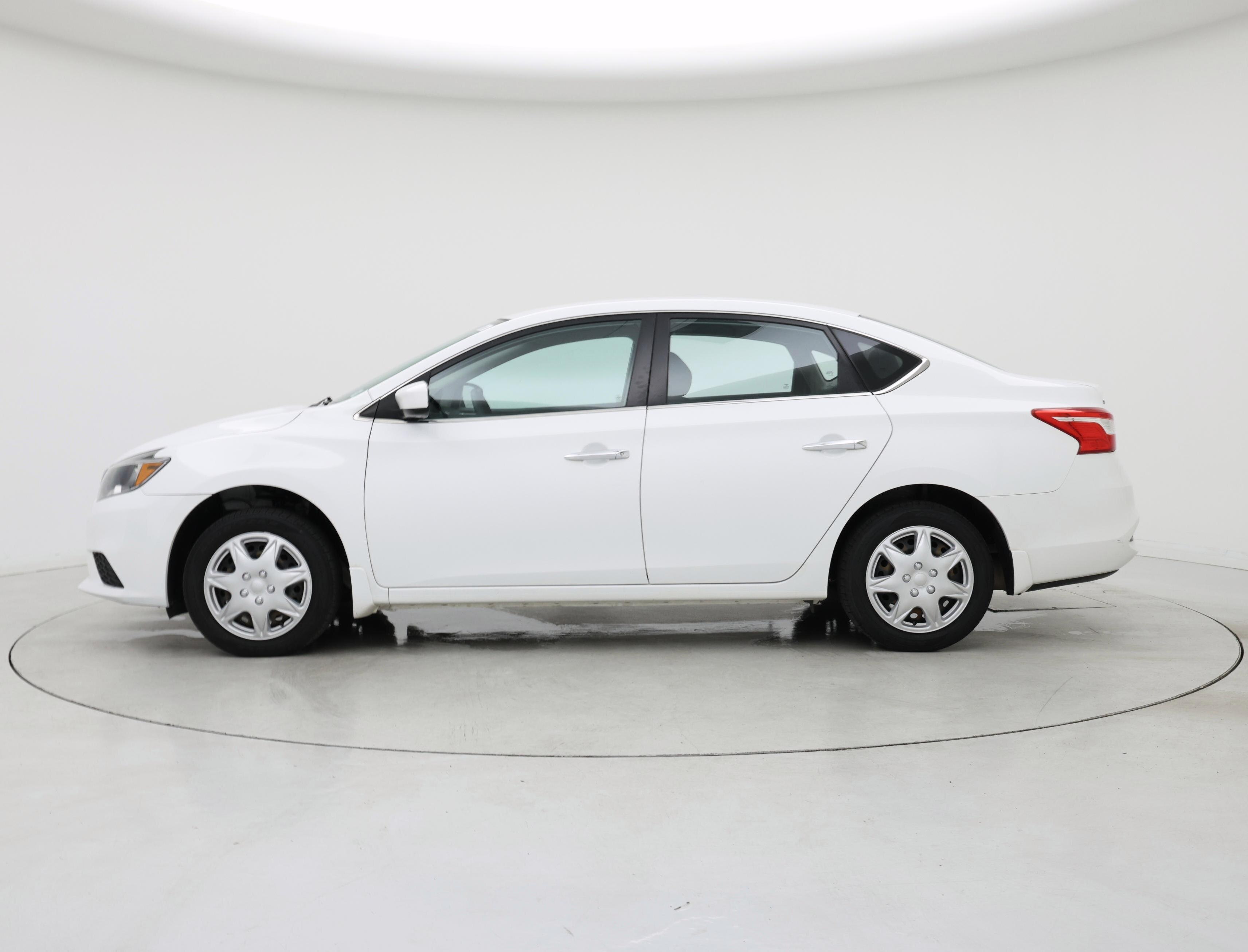 Thumbnail: 2017 Nissan Sentra - 3