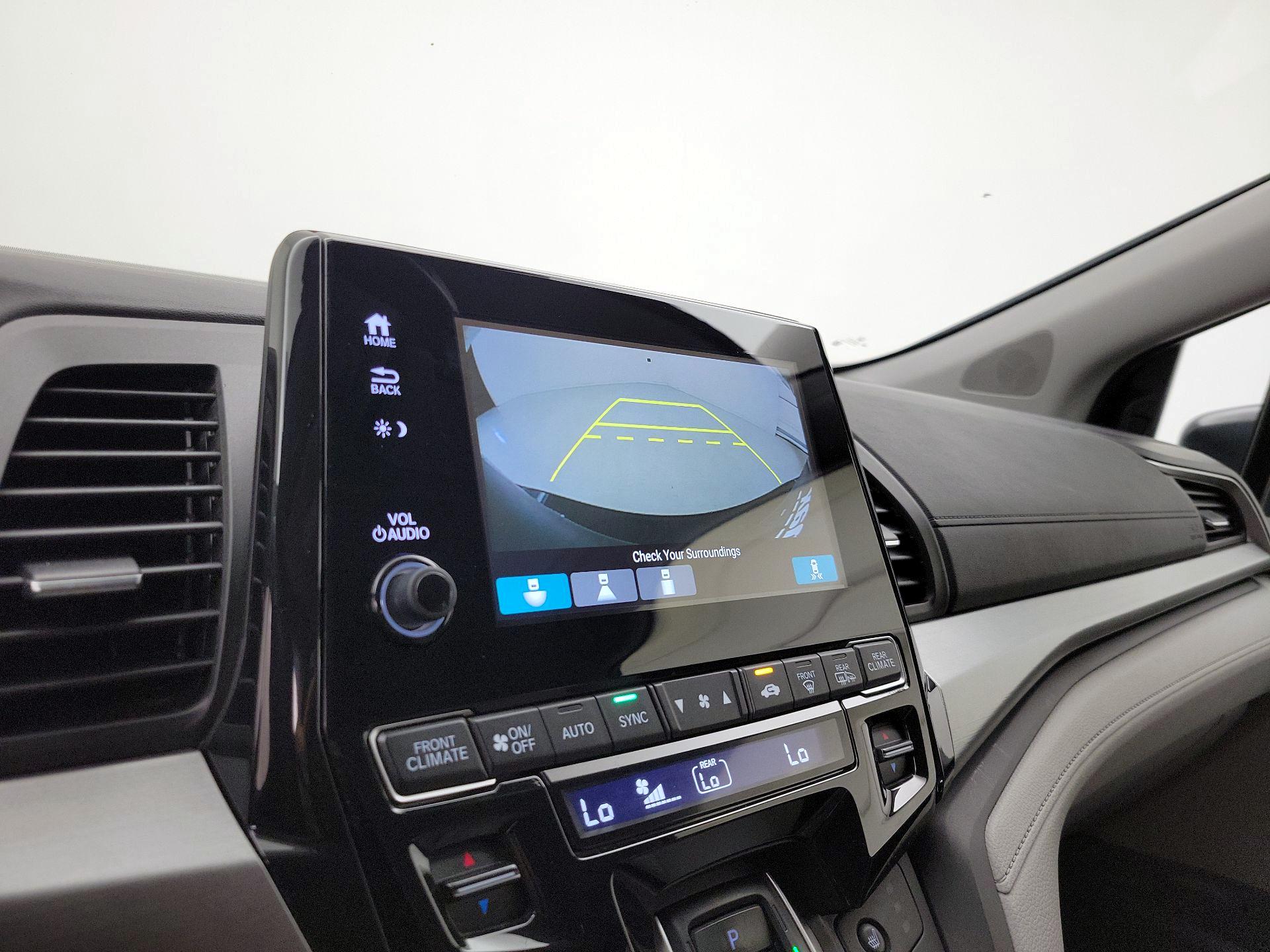 Thumbnail: 2019 Honda Odyssey - 15