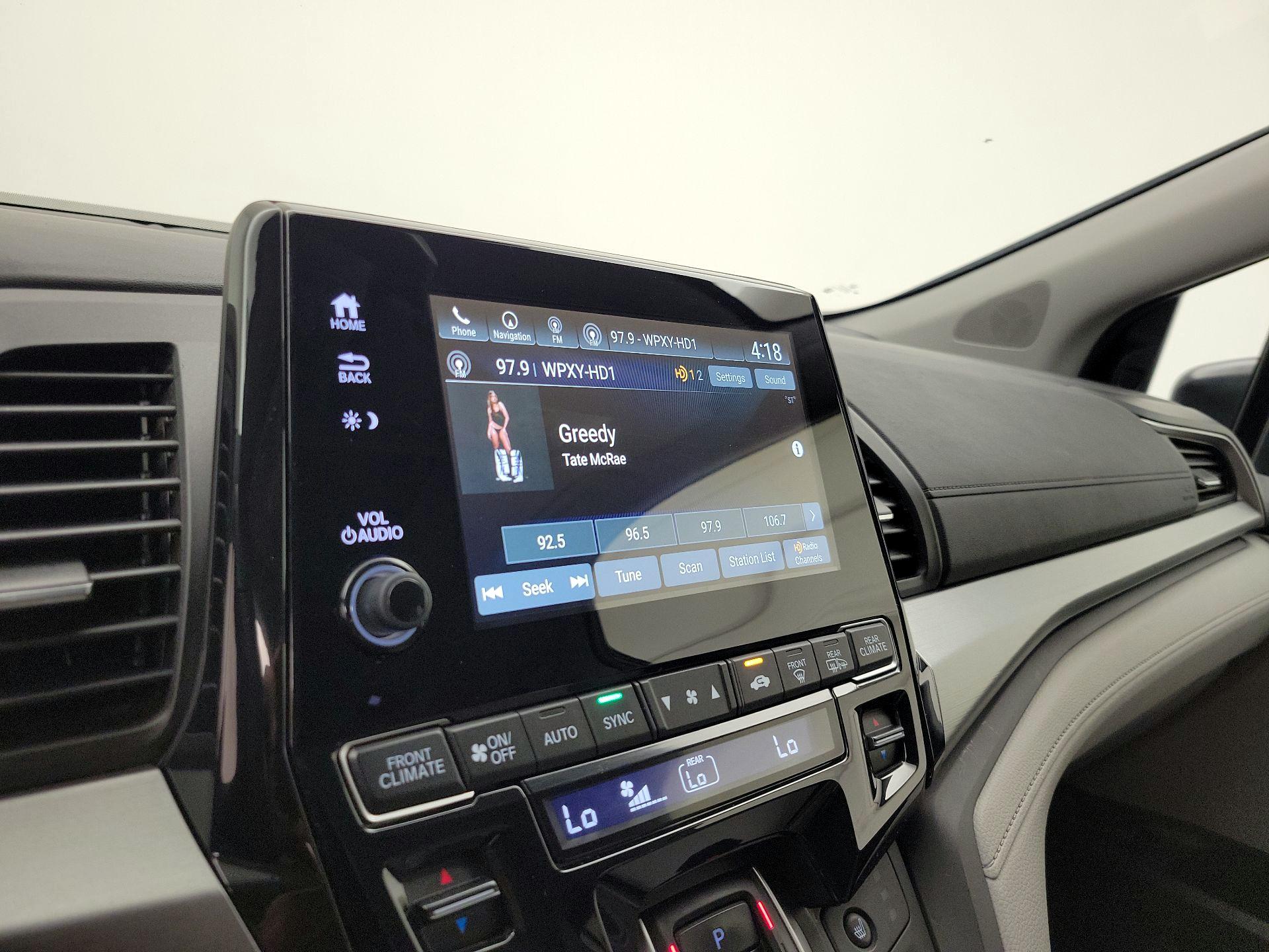 Thumbnail: 2019 Honda Odyssey - 16