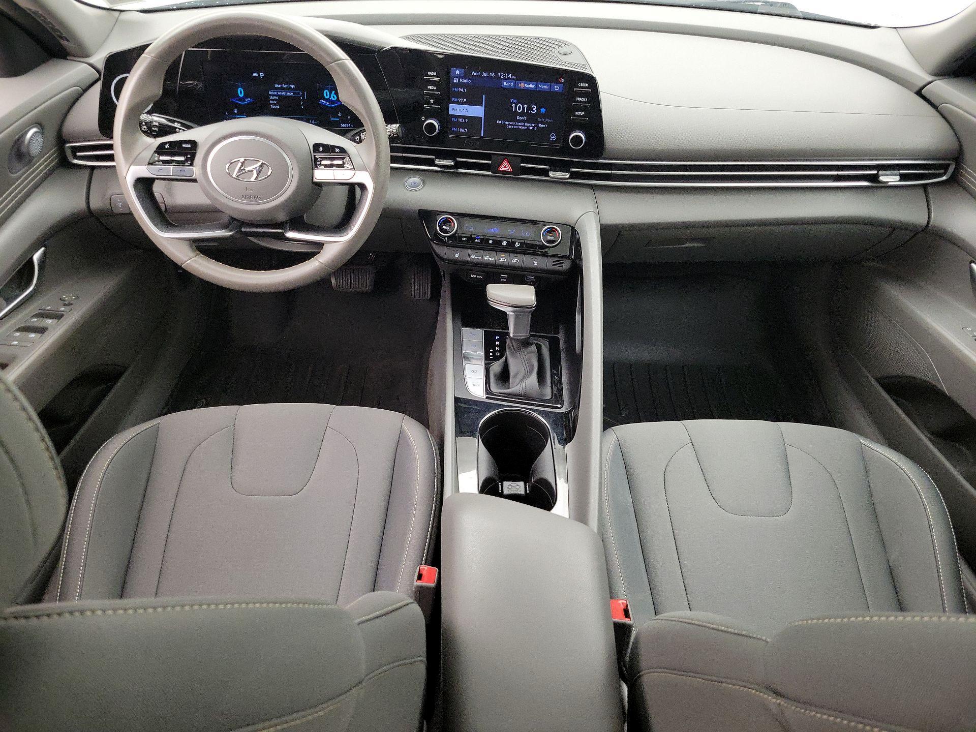 Thumbnail: 2022 Hyundai Elantra - 9