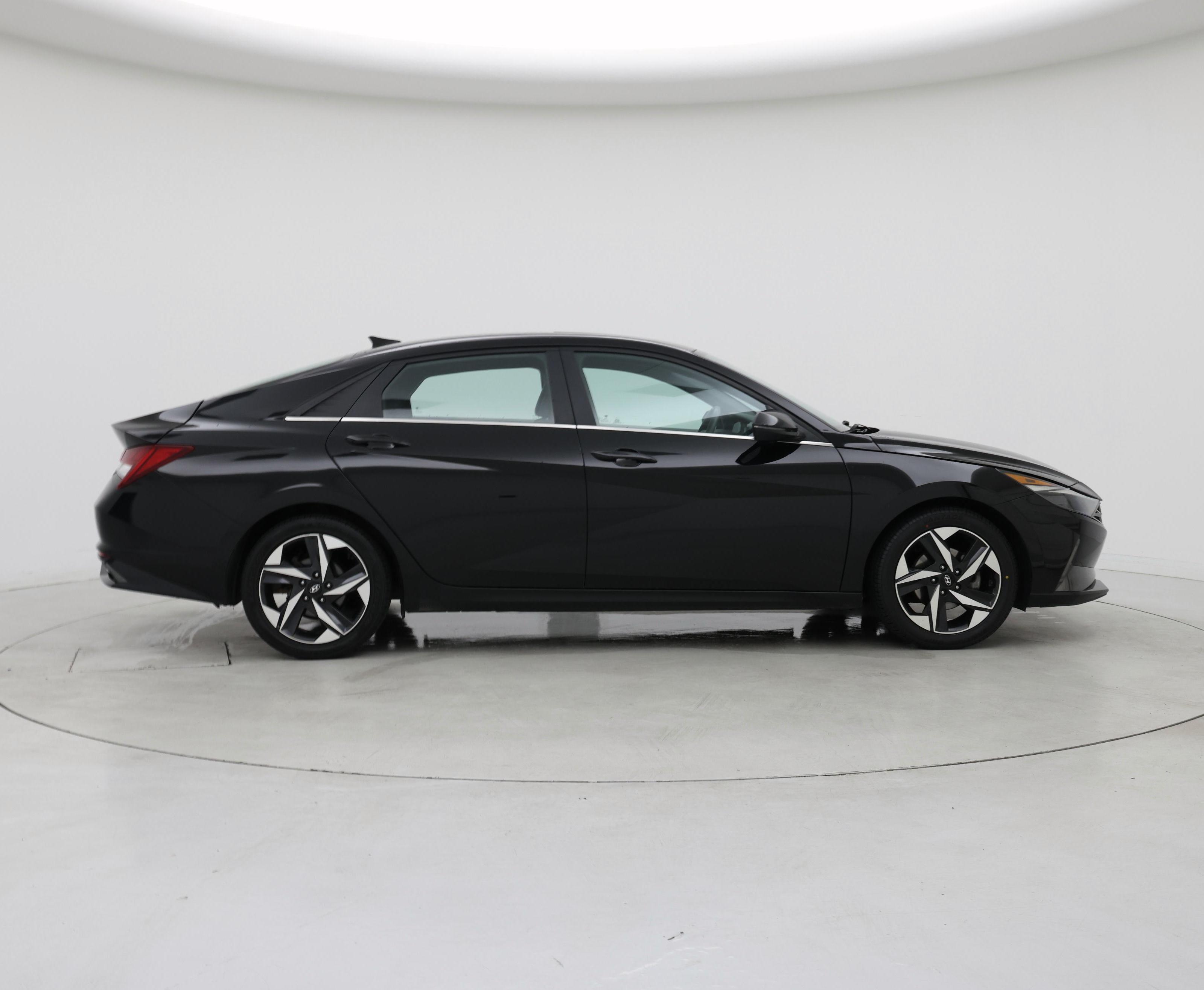 Thumbnail: 2022 Hyundai Elantra - 7