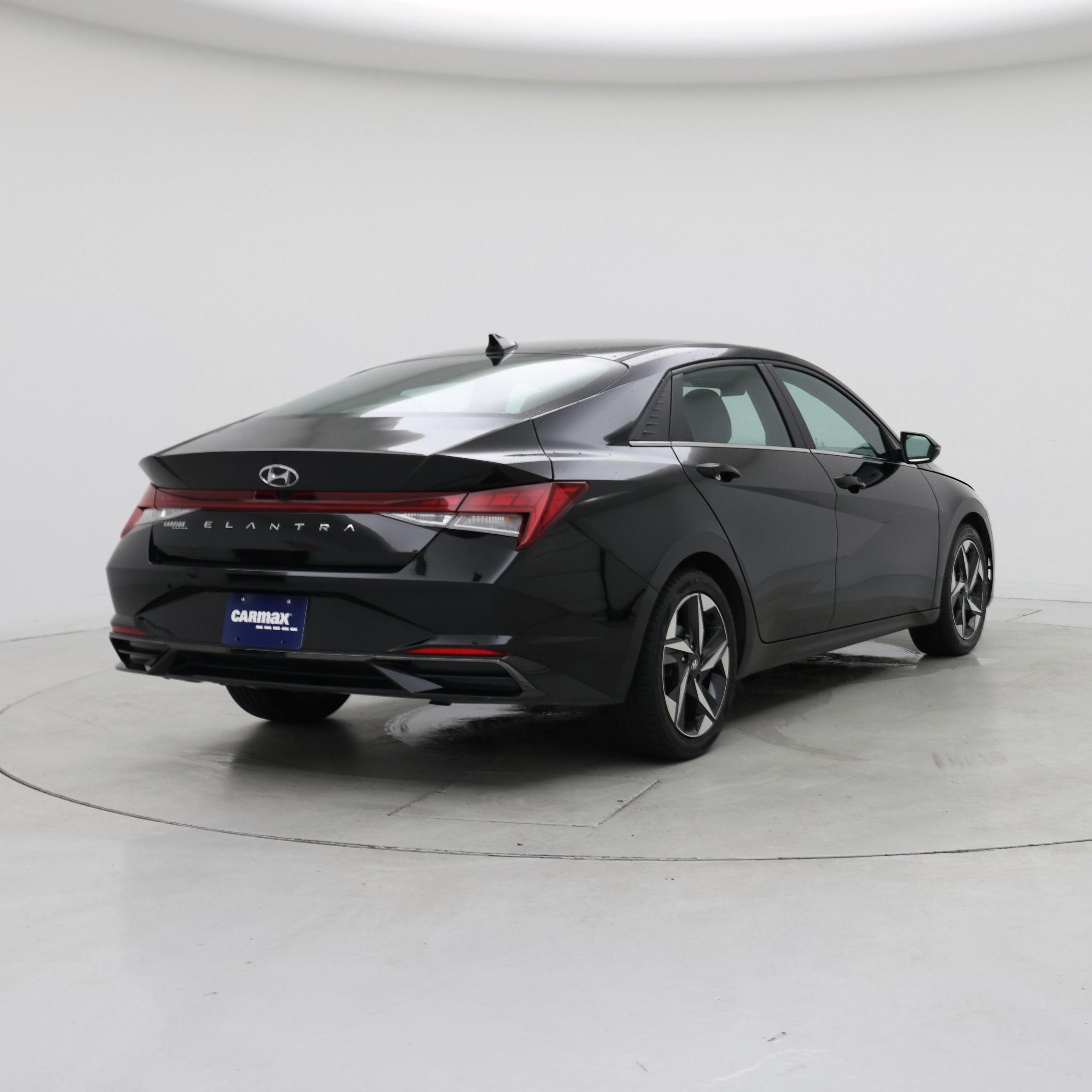 Thumbnail: 2022 Hyundai Elantra - 8
