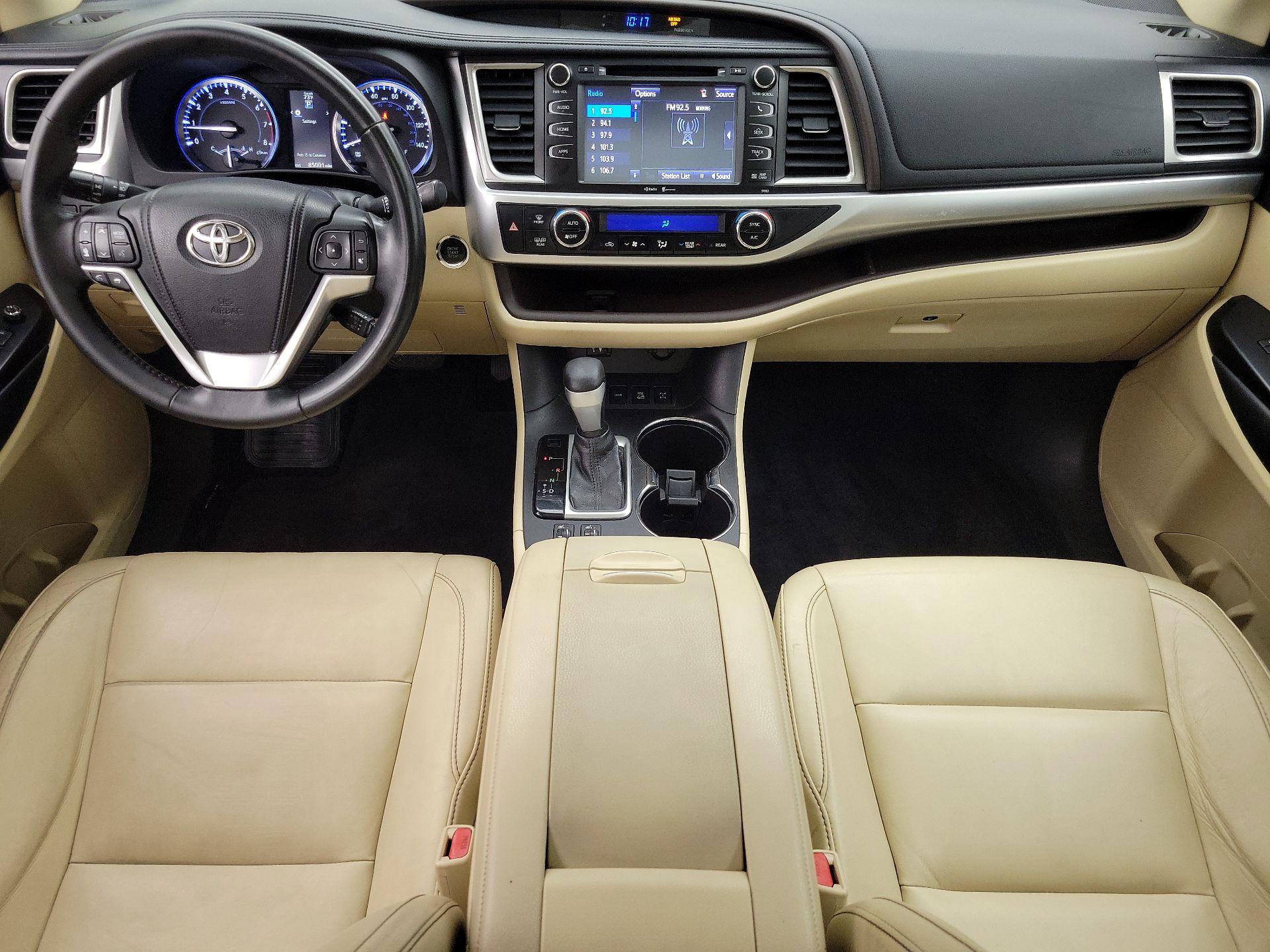 Thumbnail: 2015 Toyota Highlander - 9