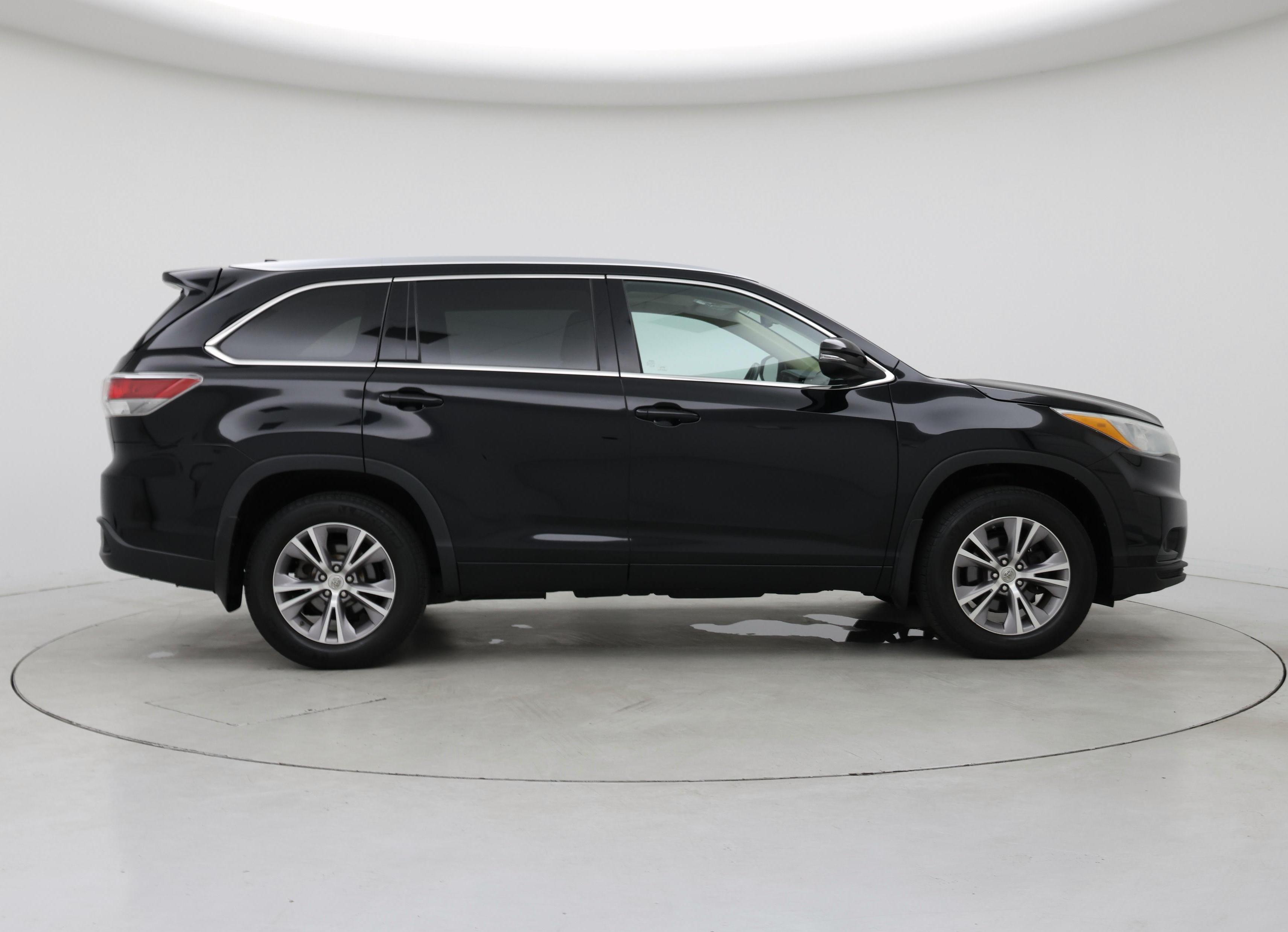 Thumbnail: 2015 Toyota Highlander - 7