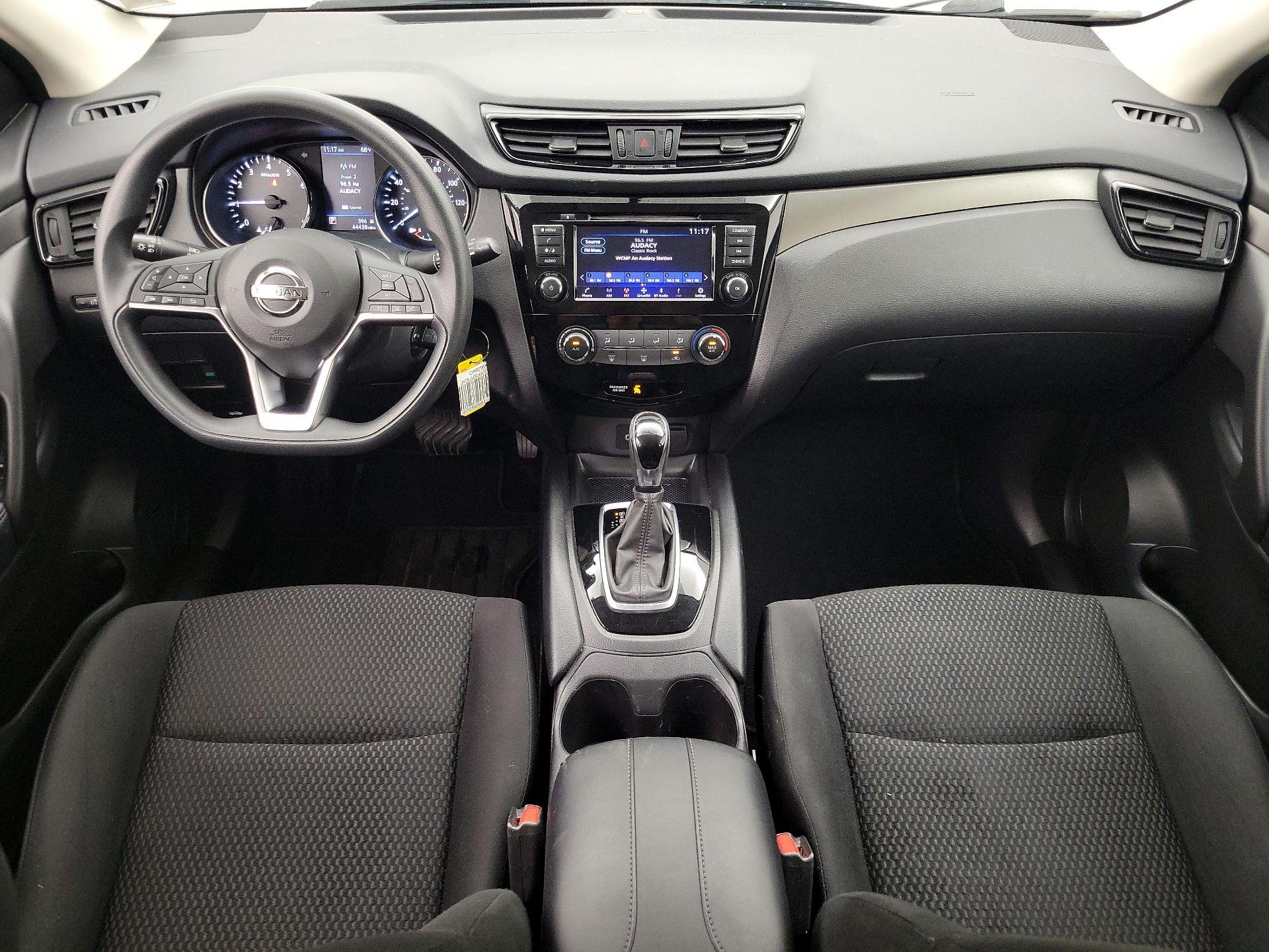 Thumbnail: 2019 Nissan Rogue Sport - 9