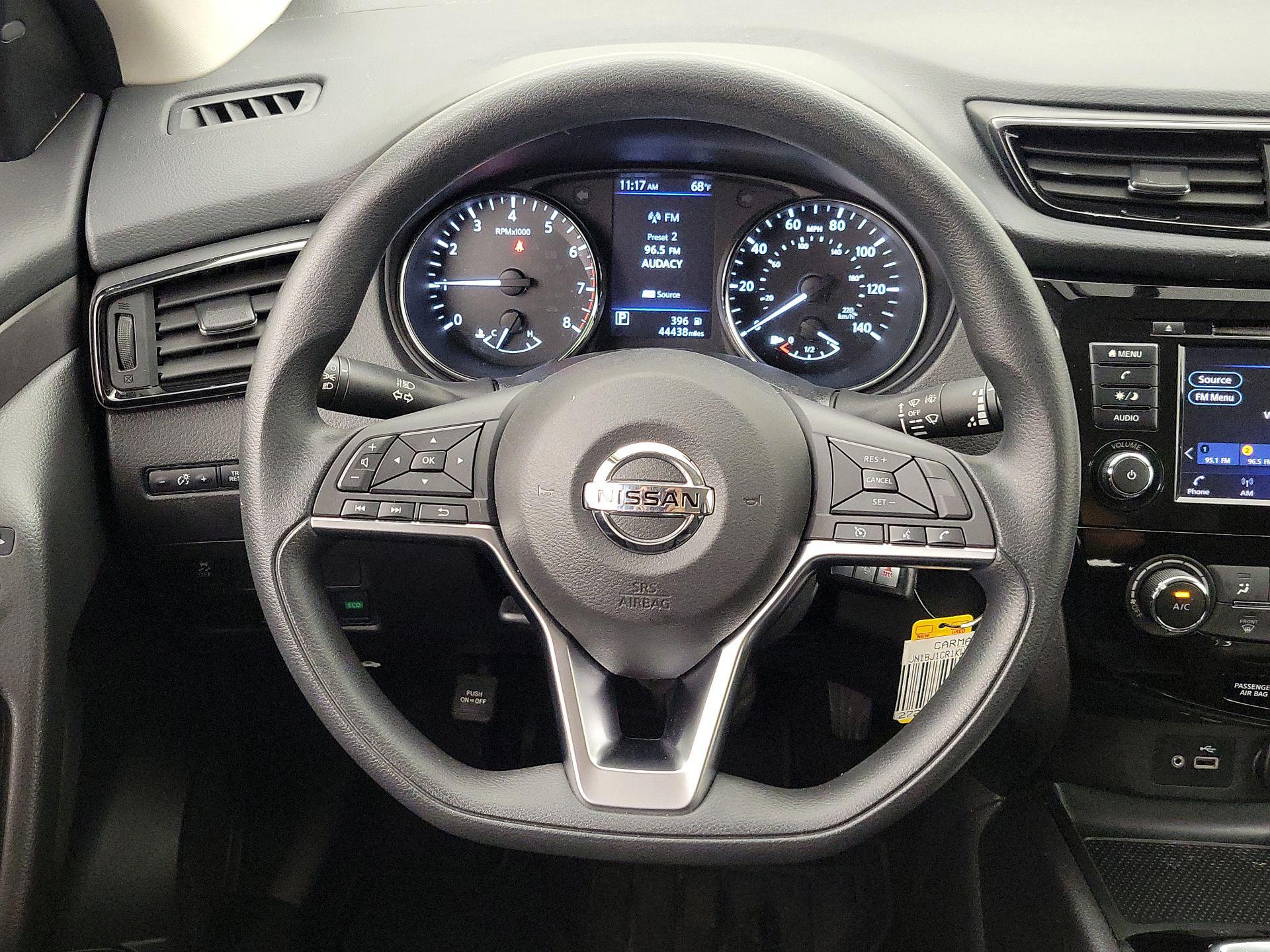 Thumbnail: 2019 Nissan Rogue Sport - 10
