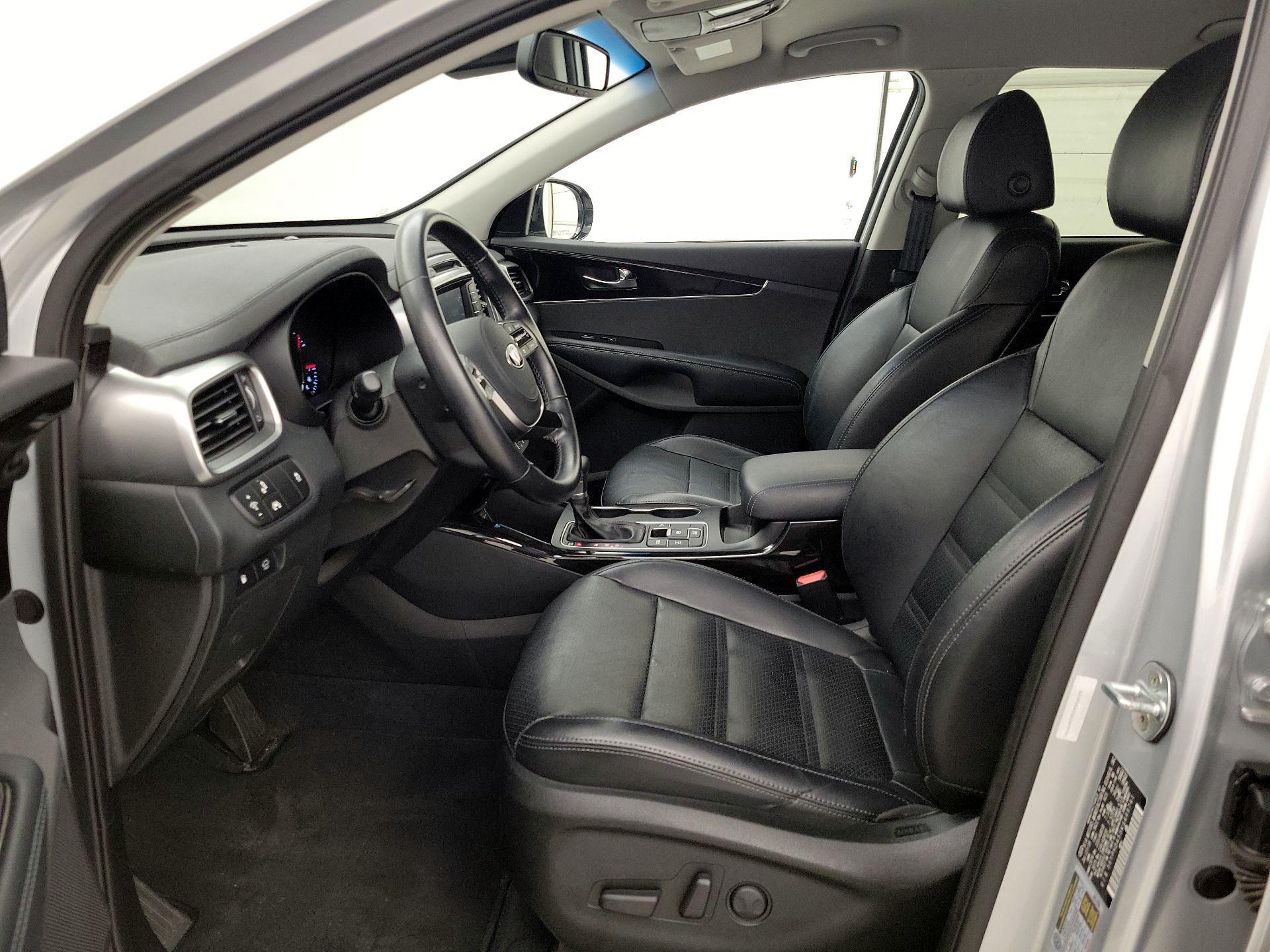 Thumbnail: 2019 Kia Sorento - 11