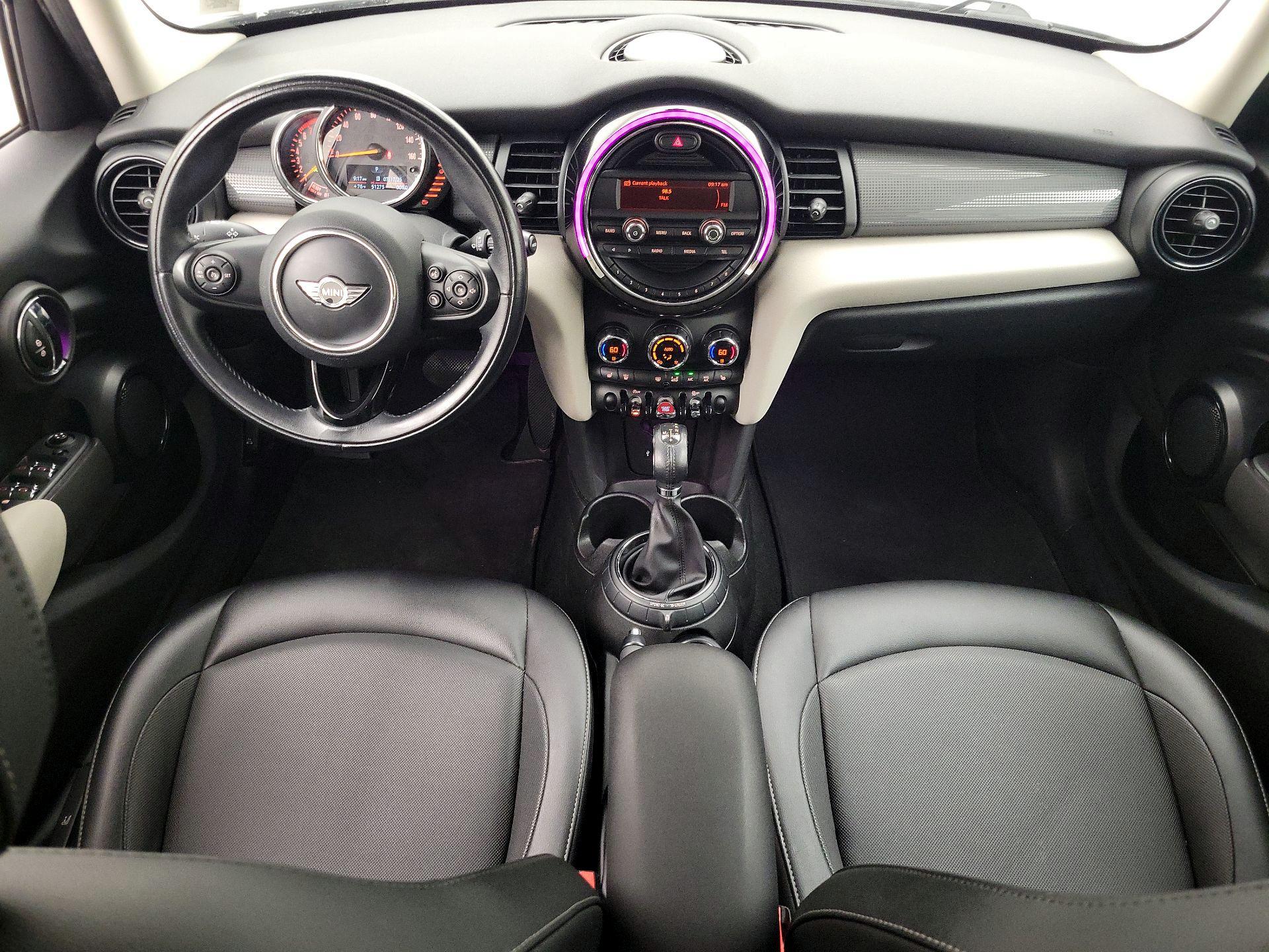 Thumbnail: 2016 MINI Cooper Hardtop - 9