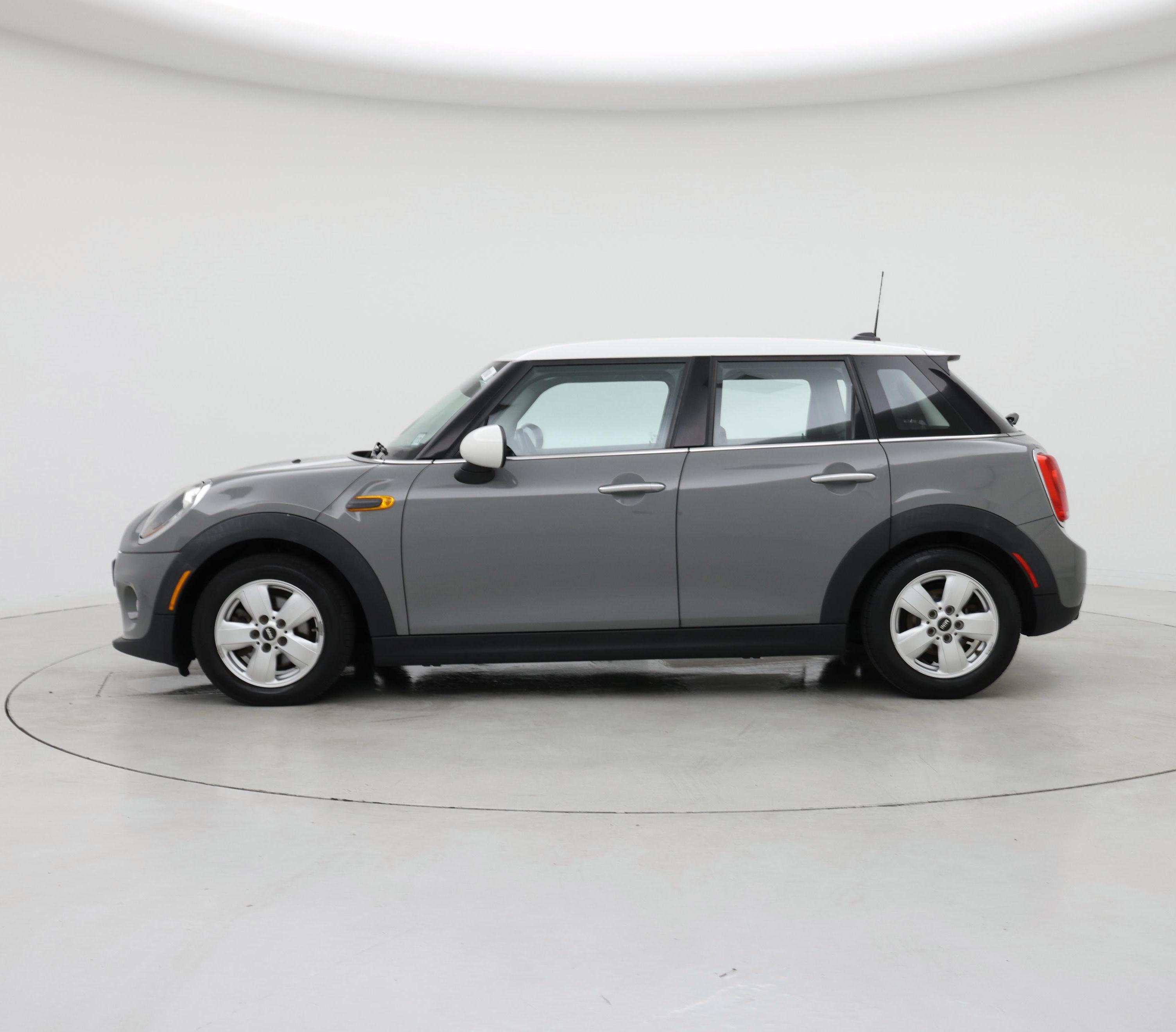 Thumbnail: 2016 MINI Cooper Hardtop - 3