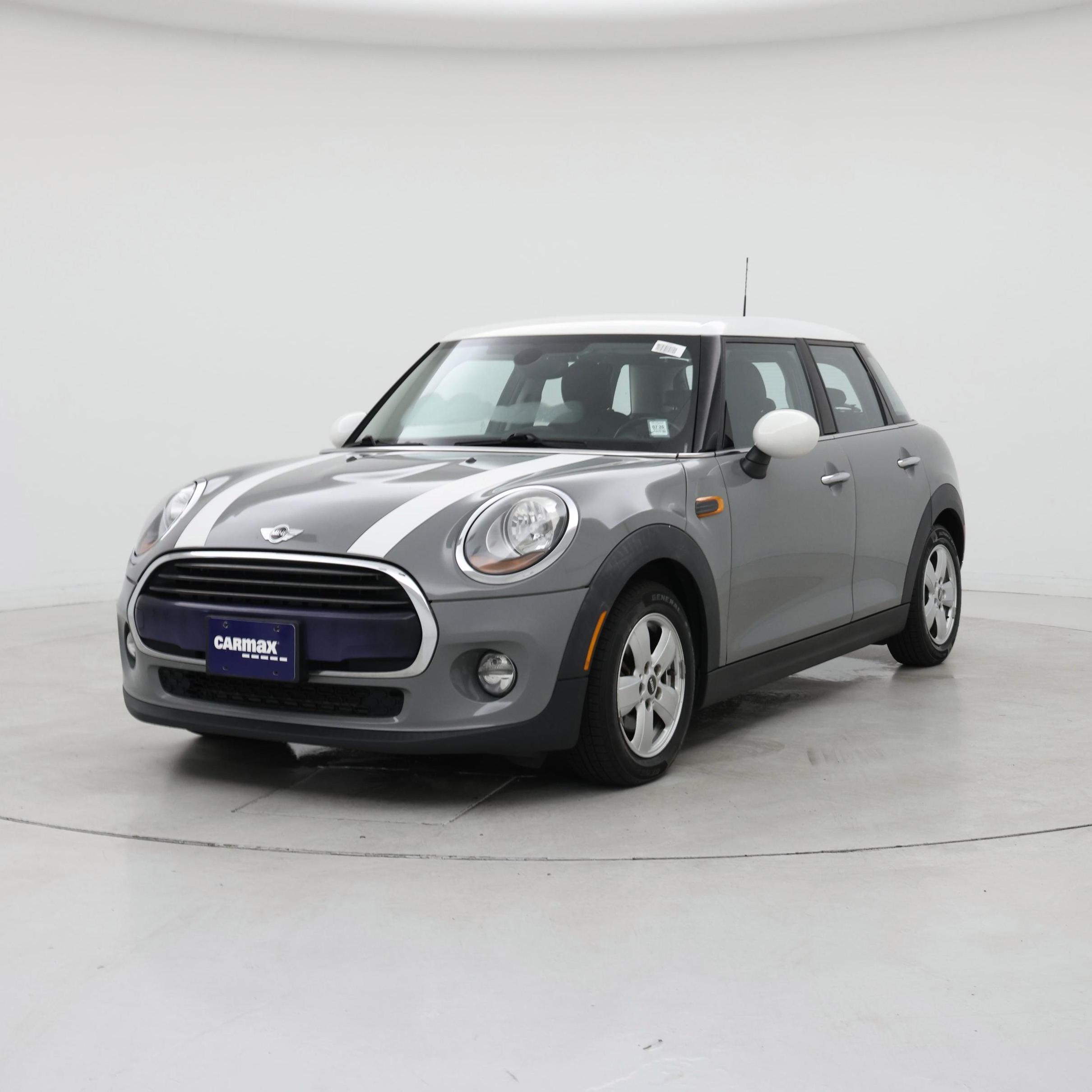 Thumbnail: 2016 MINI Cooper Hardtop - 4