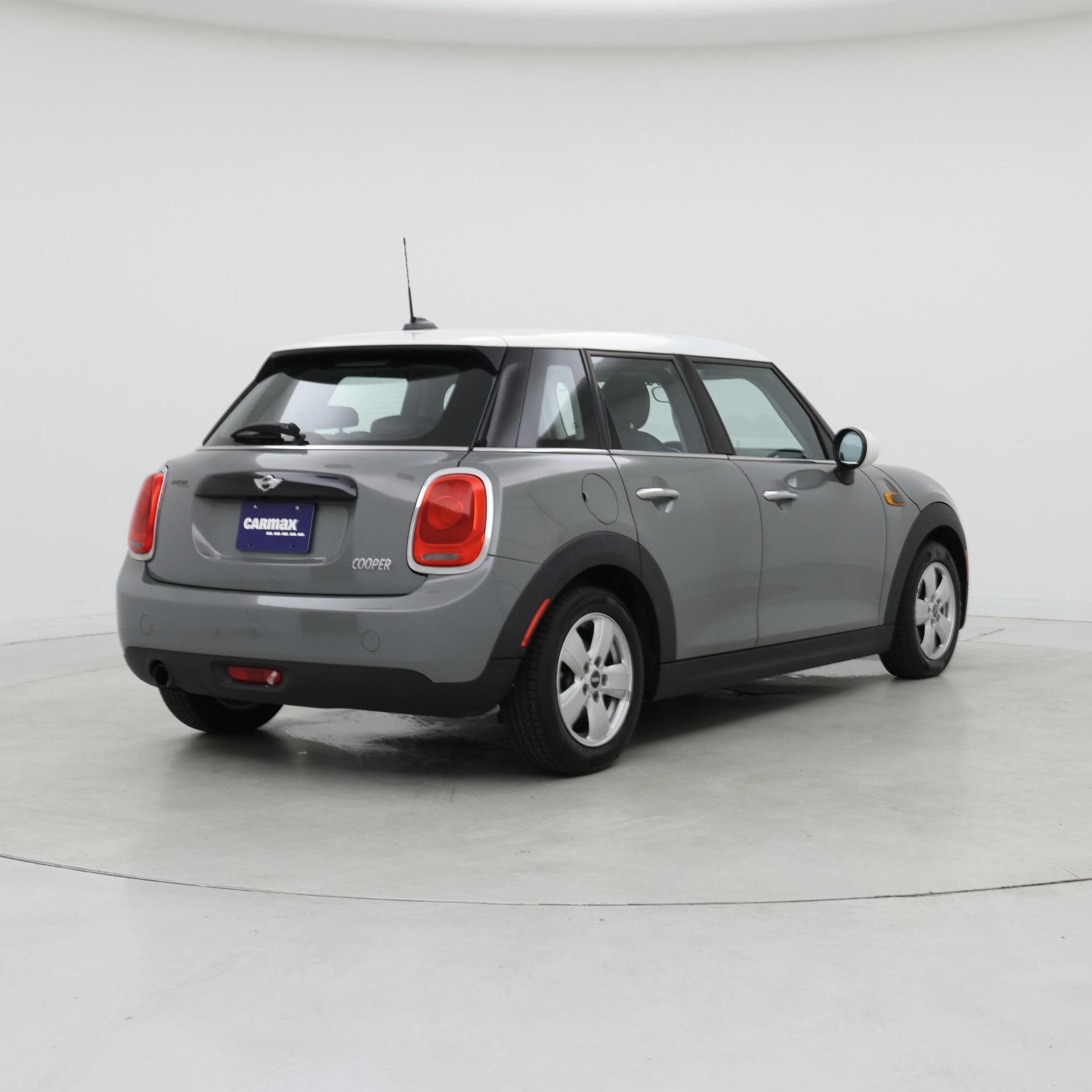 Thumbnail: 2016 MINI Cooper Hardtop - 8