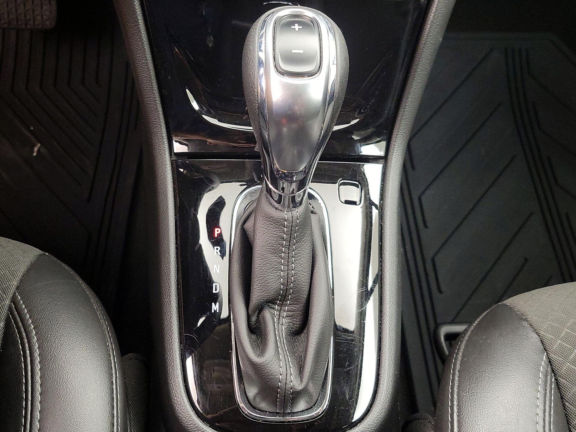 Thumbnail: 2021 Buick Encore - 17