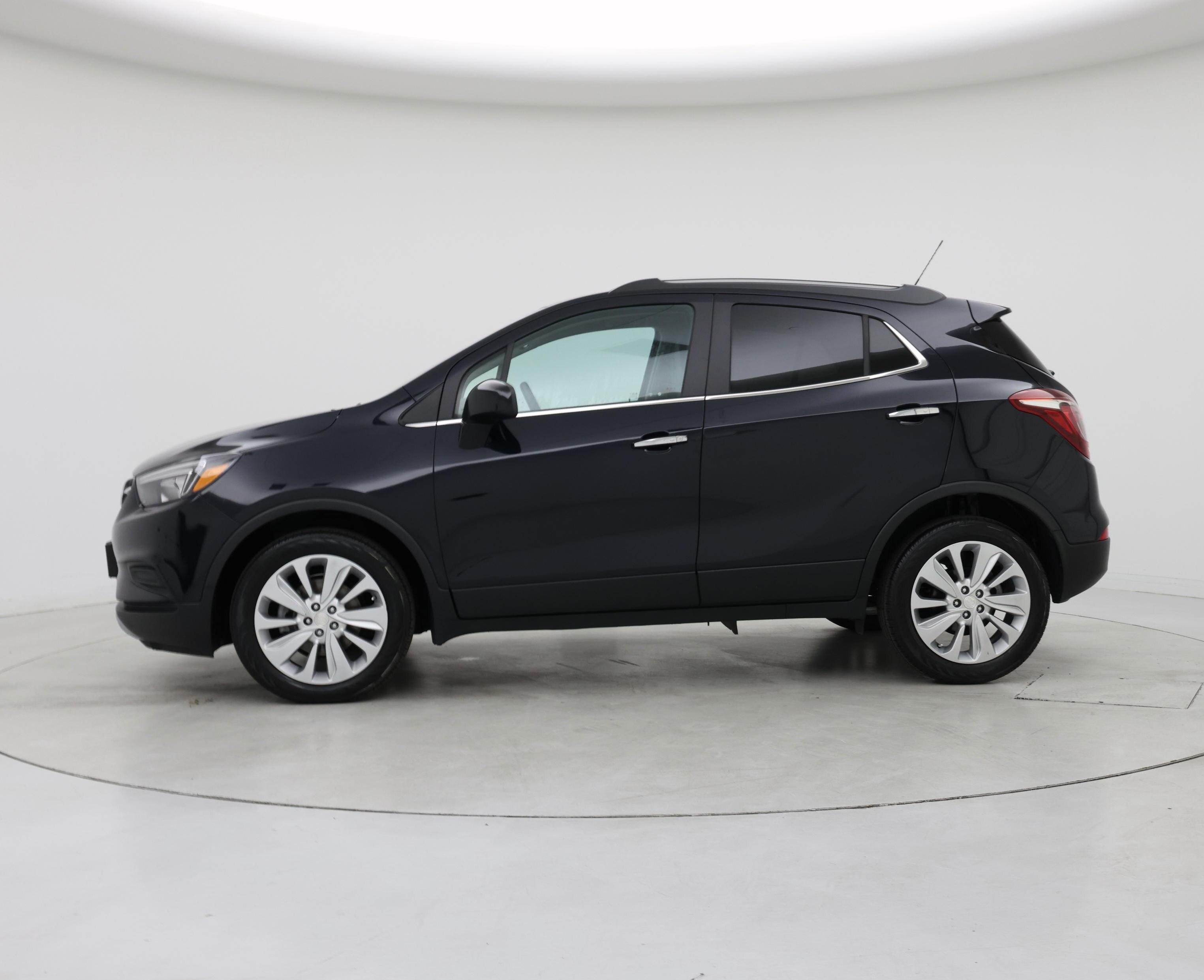 Thumbnail: 2021 Buick Encore - 3