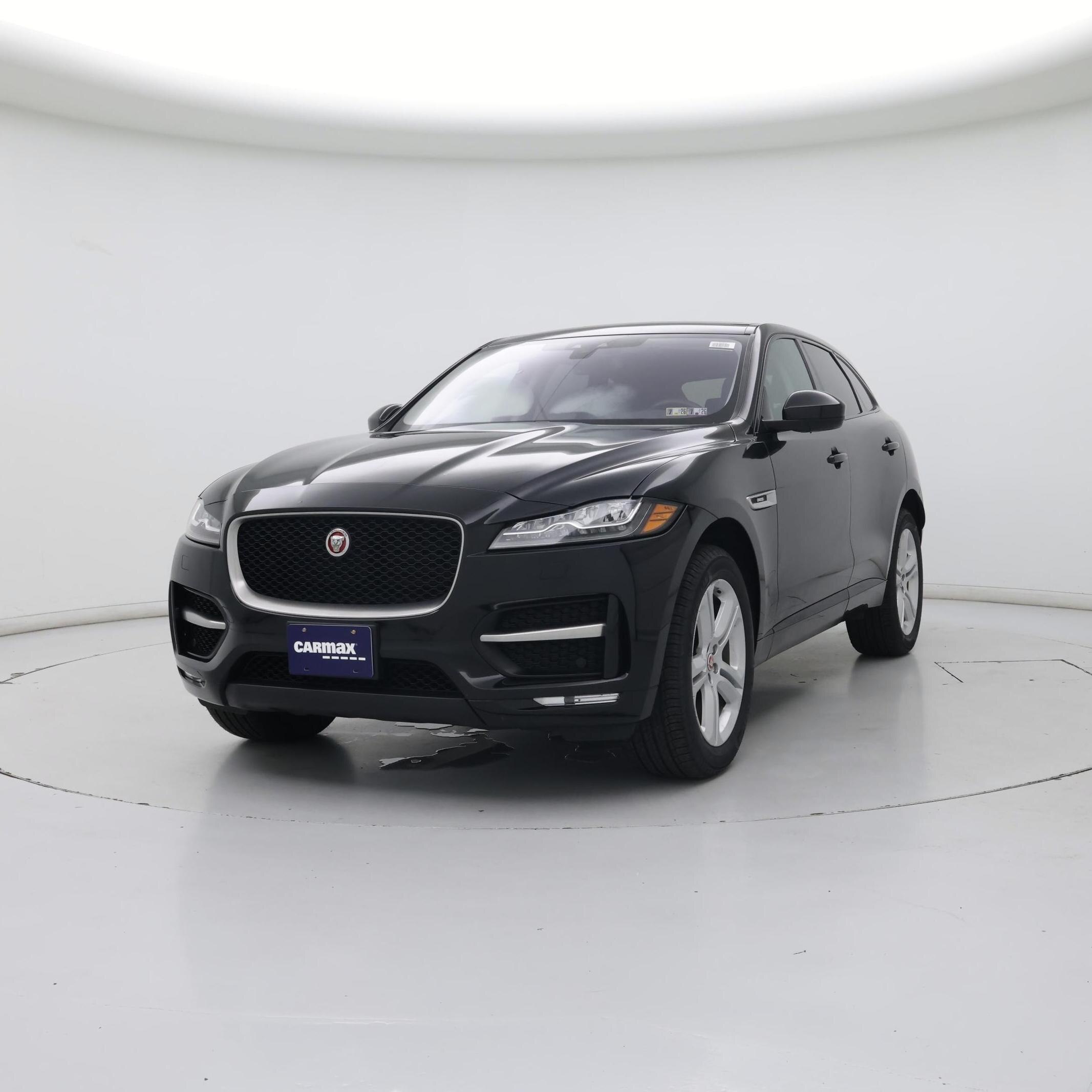 Thumbnail: 2017 Jaguar F-Pace - 4