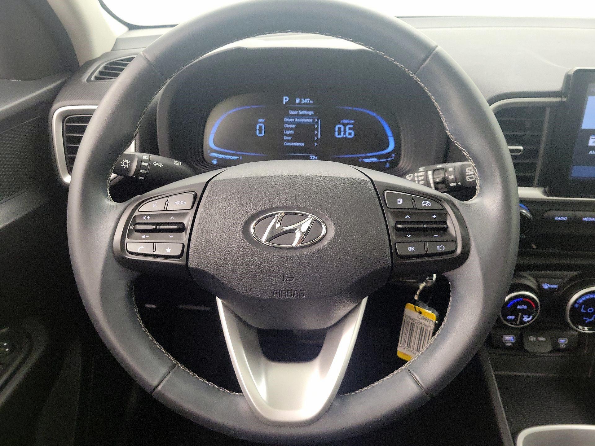 Thumbnail: 2023 Hyundai Venue - 10