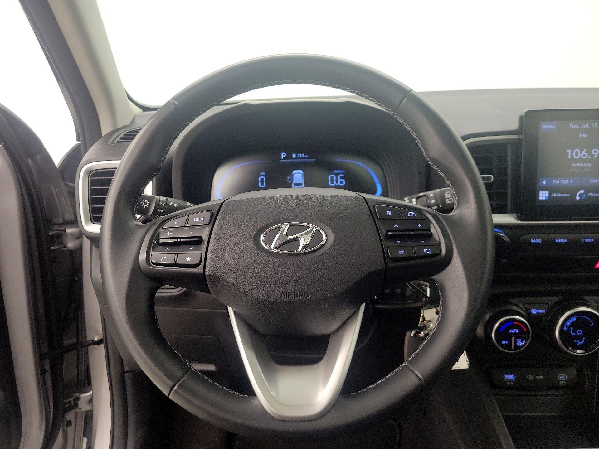 Thumbnail: 2023 Hyundai Venue - 10