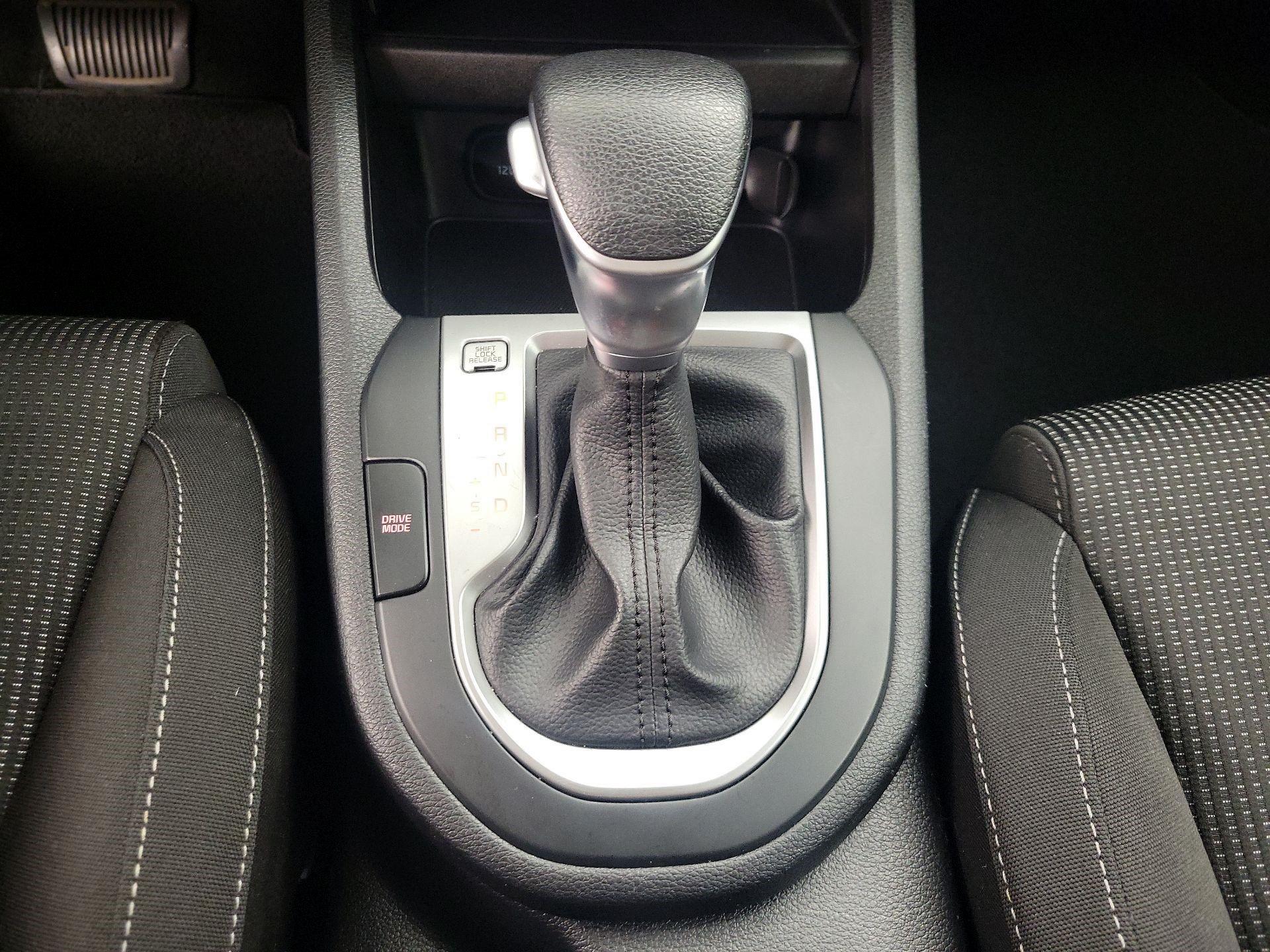 Thumbnail: 2019 Kia Forte - 17