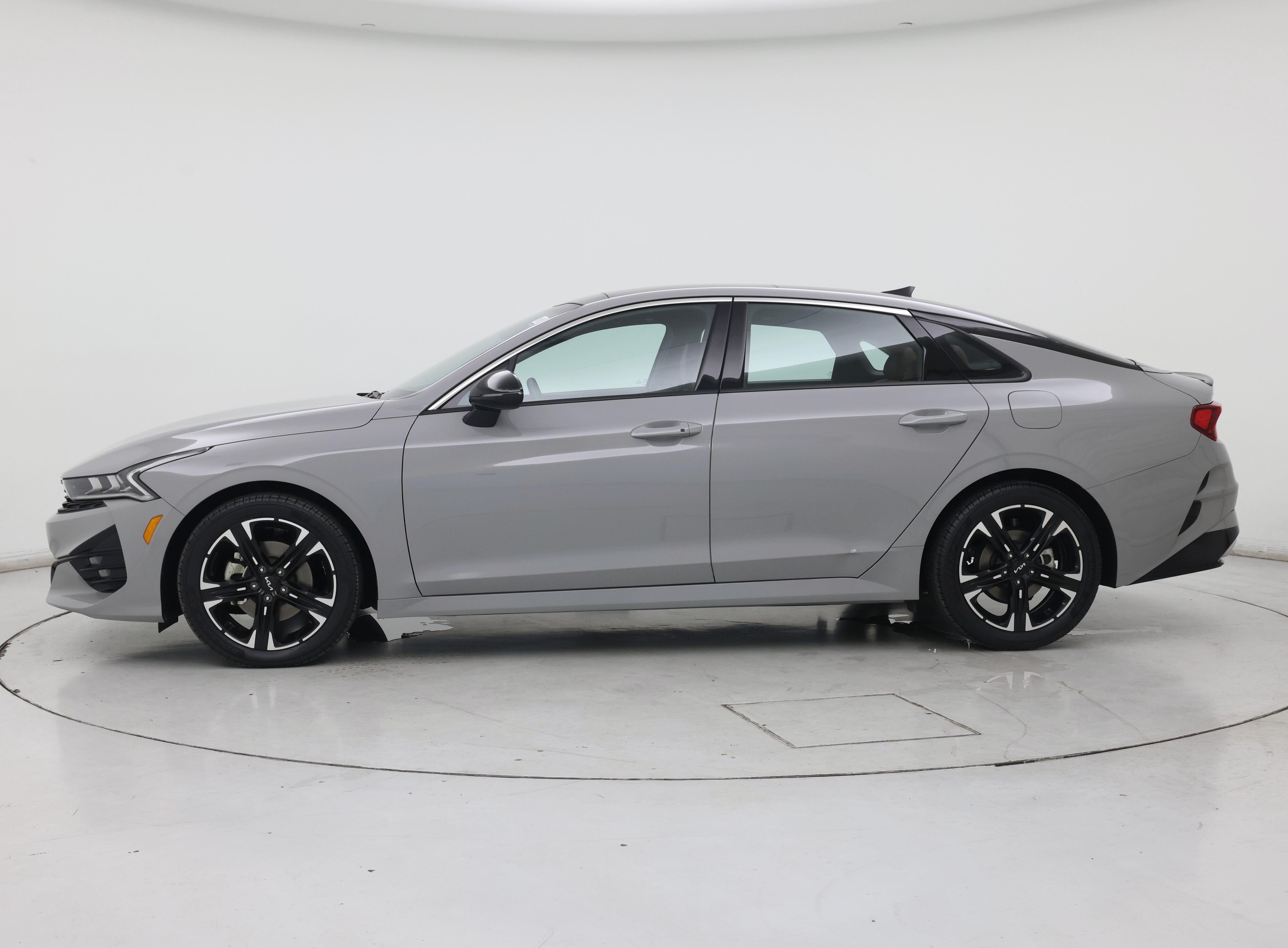 Thumbnail: 2023 Kia K5 - 3