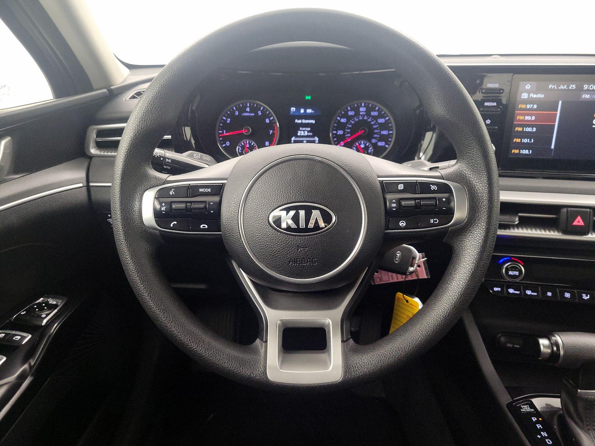 Thumbnail: 2021 Kia K5 - 10