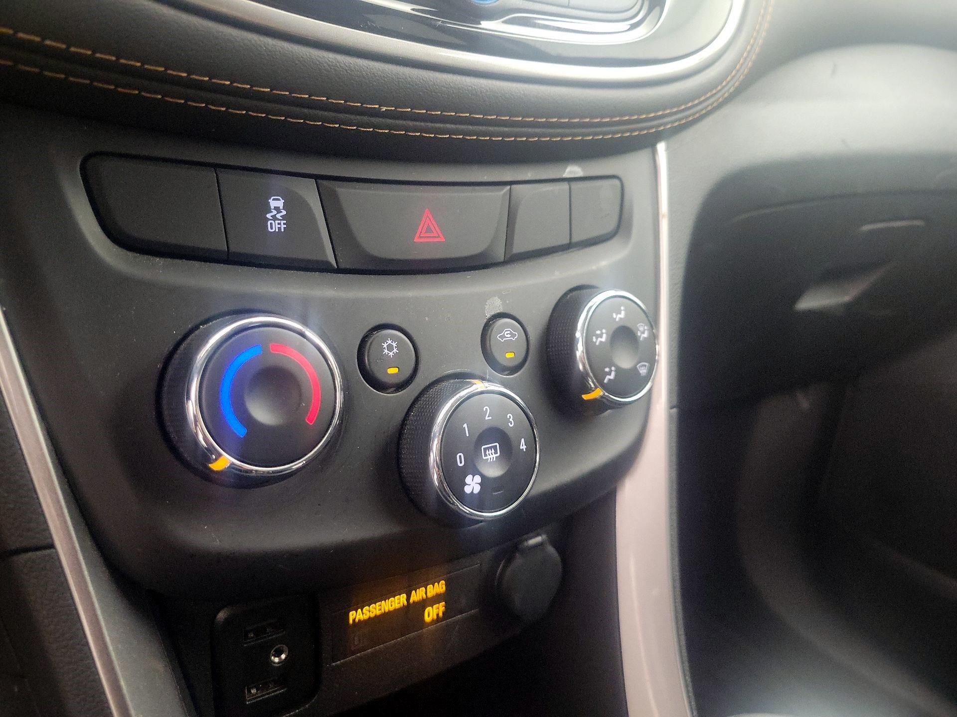 Thumbnail: 2020 Chevrolet Trax - 16