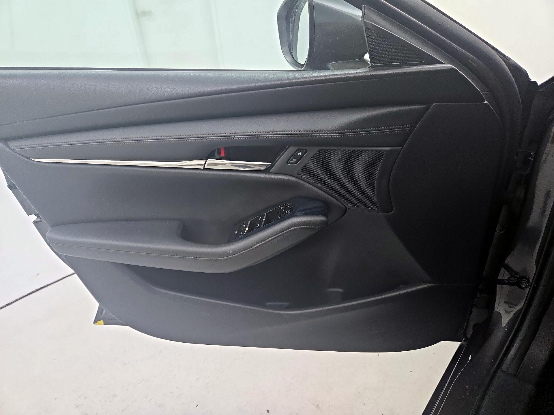 Thumbnail: 2019 Mazda Mazda3 - 12