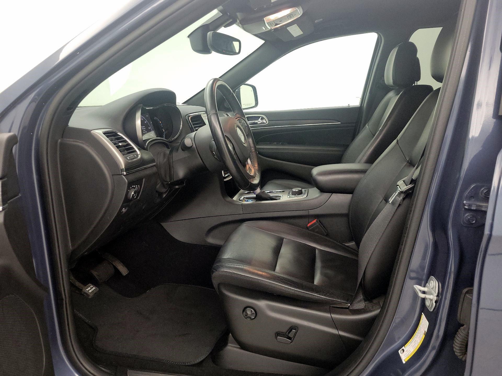Thumbnail: 2019 Jeep Grand Cherokee - 11