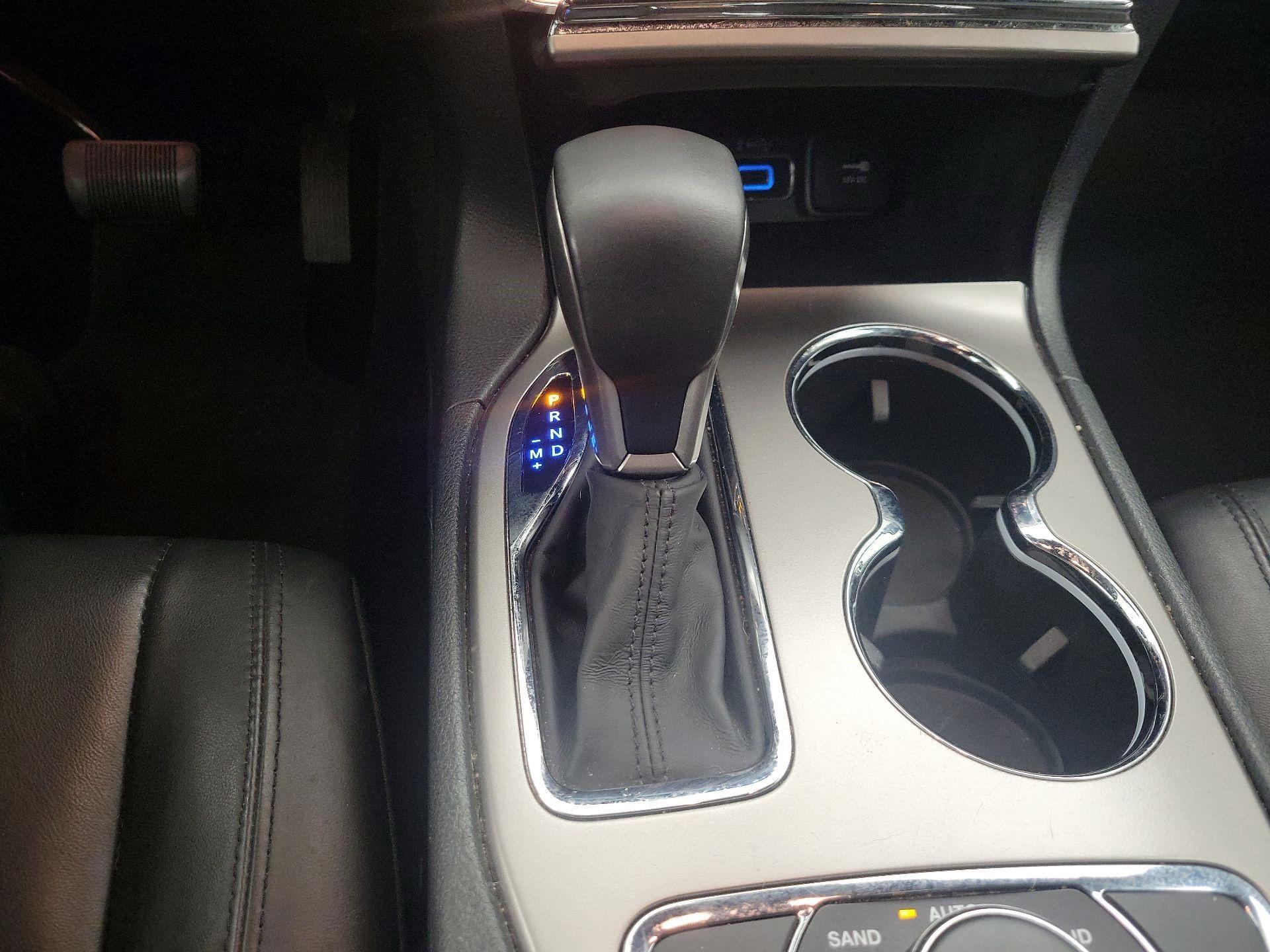 Thumbnail: 2019 Jeep Grand Cherokee - 18