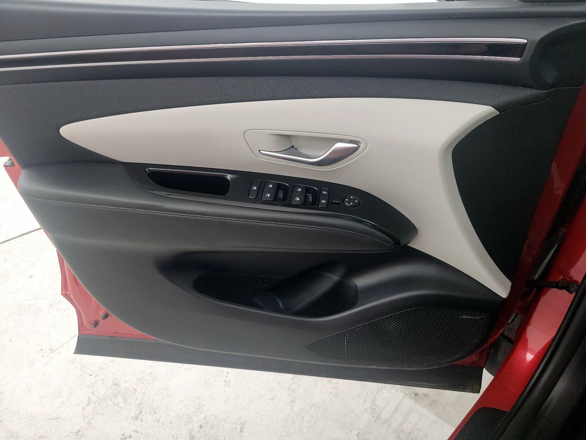Thumbnail: 2022 Hyundai Tucson - 12