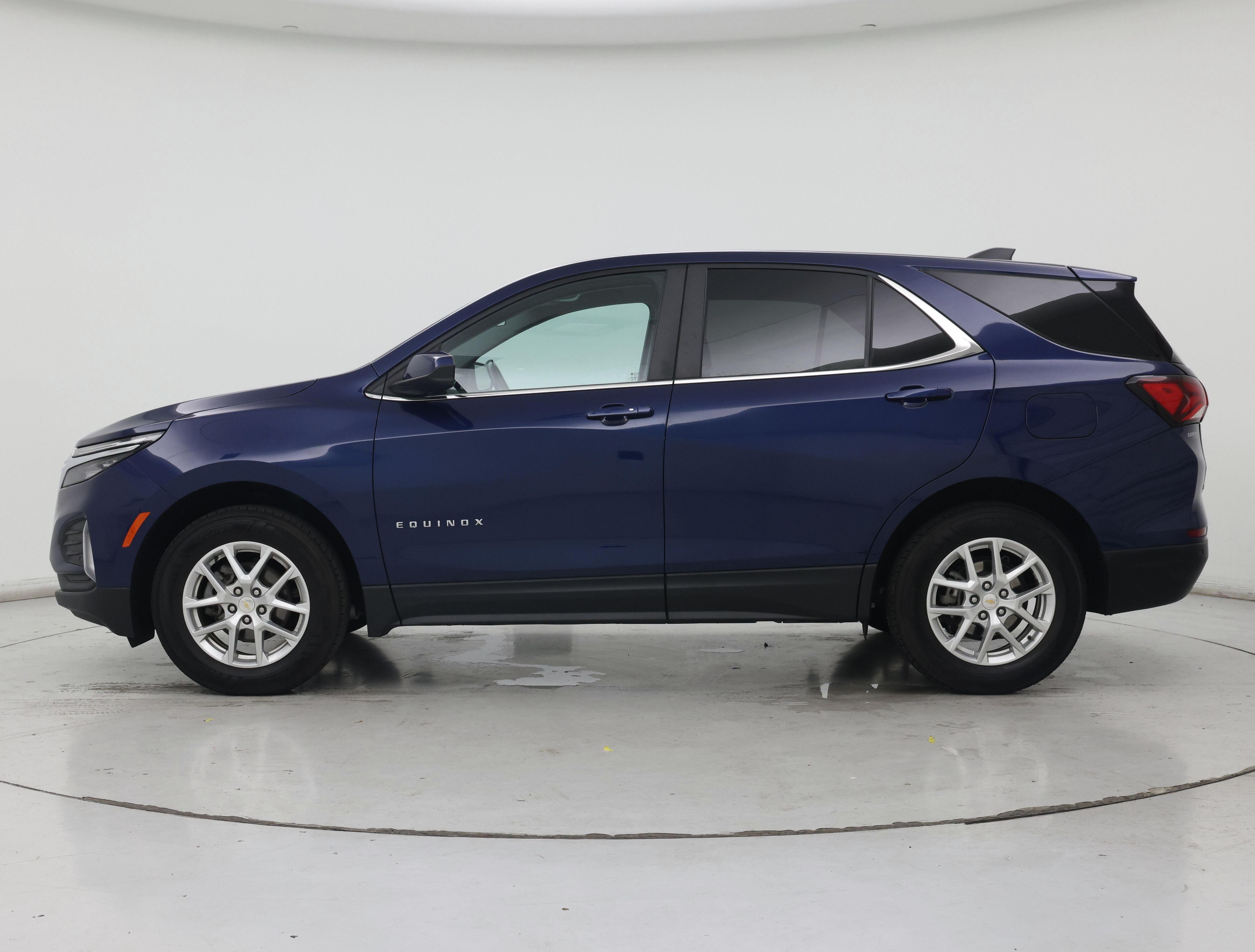 Thumbnail: 2022 Chevrolet Equinox - 3