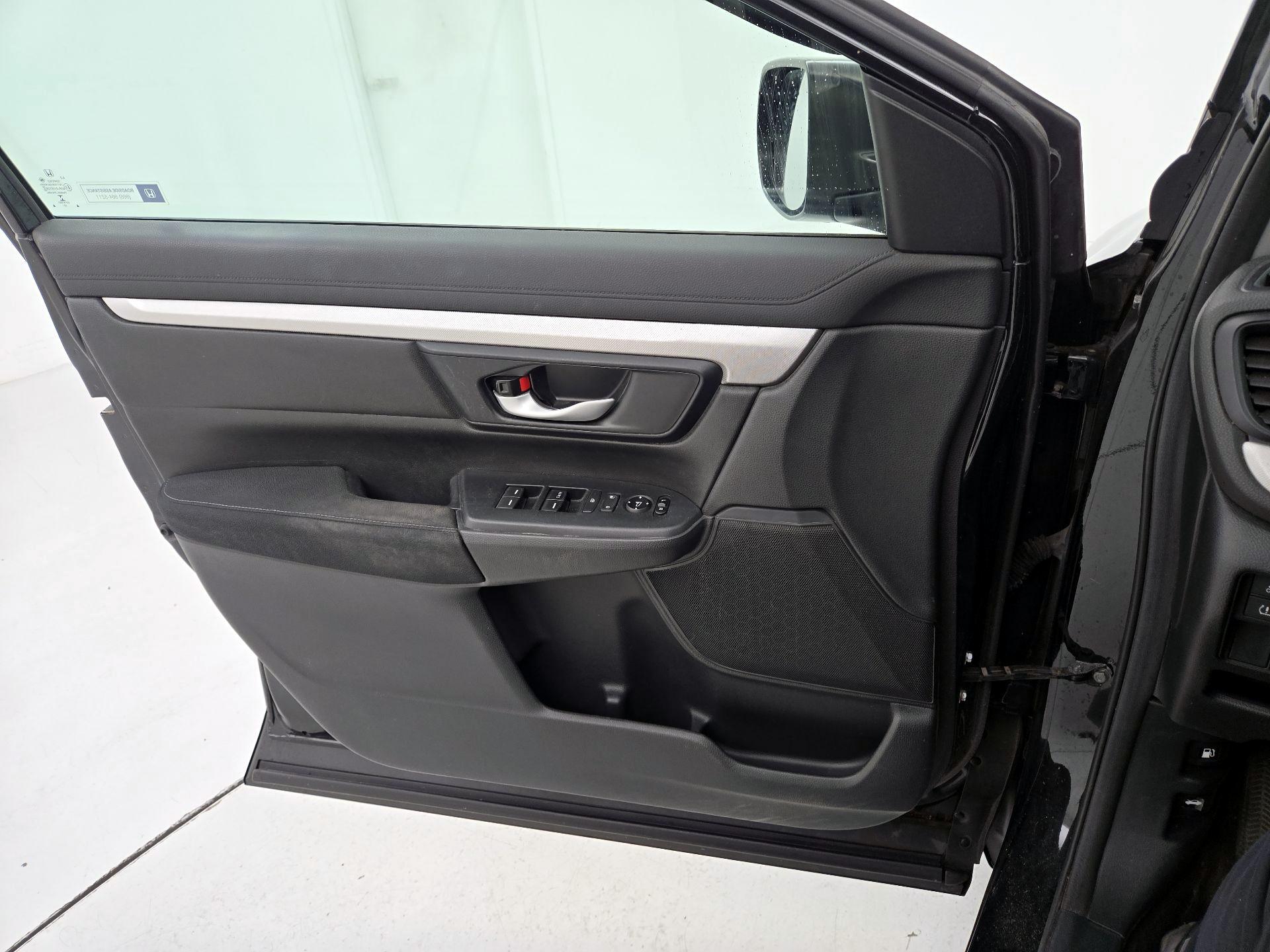 Thumbnail: 2017 Honda CR-V - 12