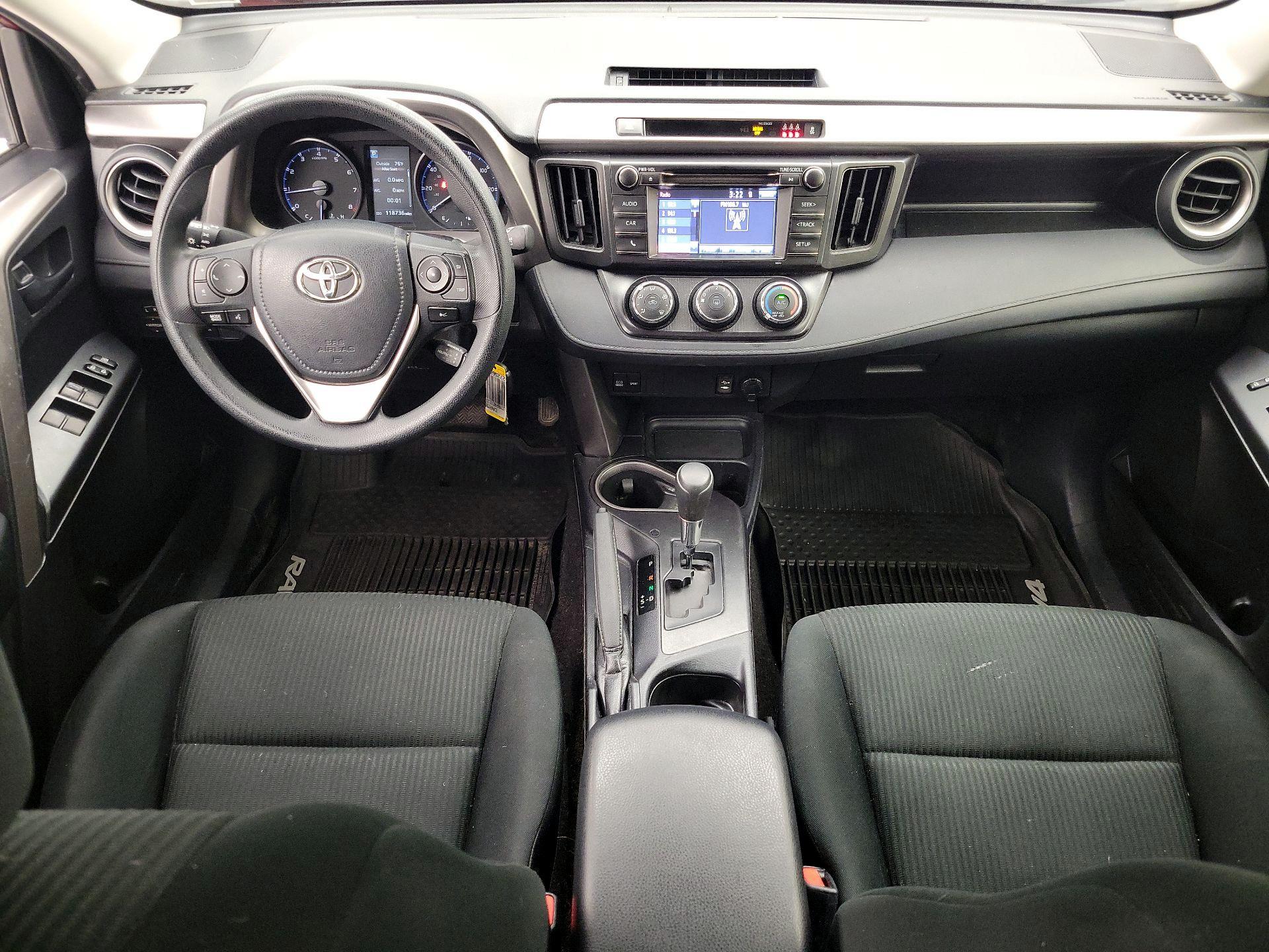 Thumbnail: 2018 Toyota RAV4 - 9