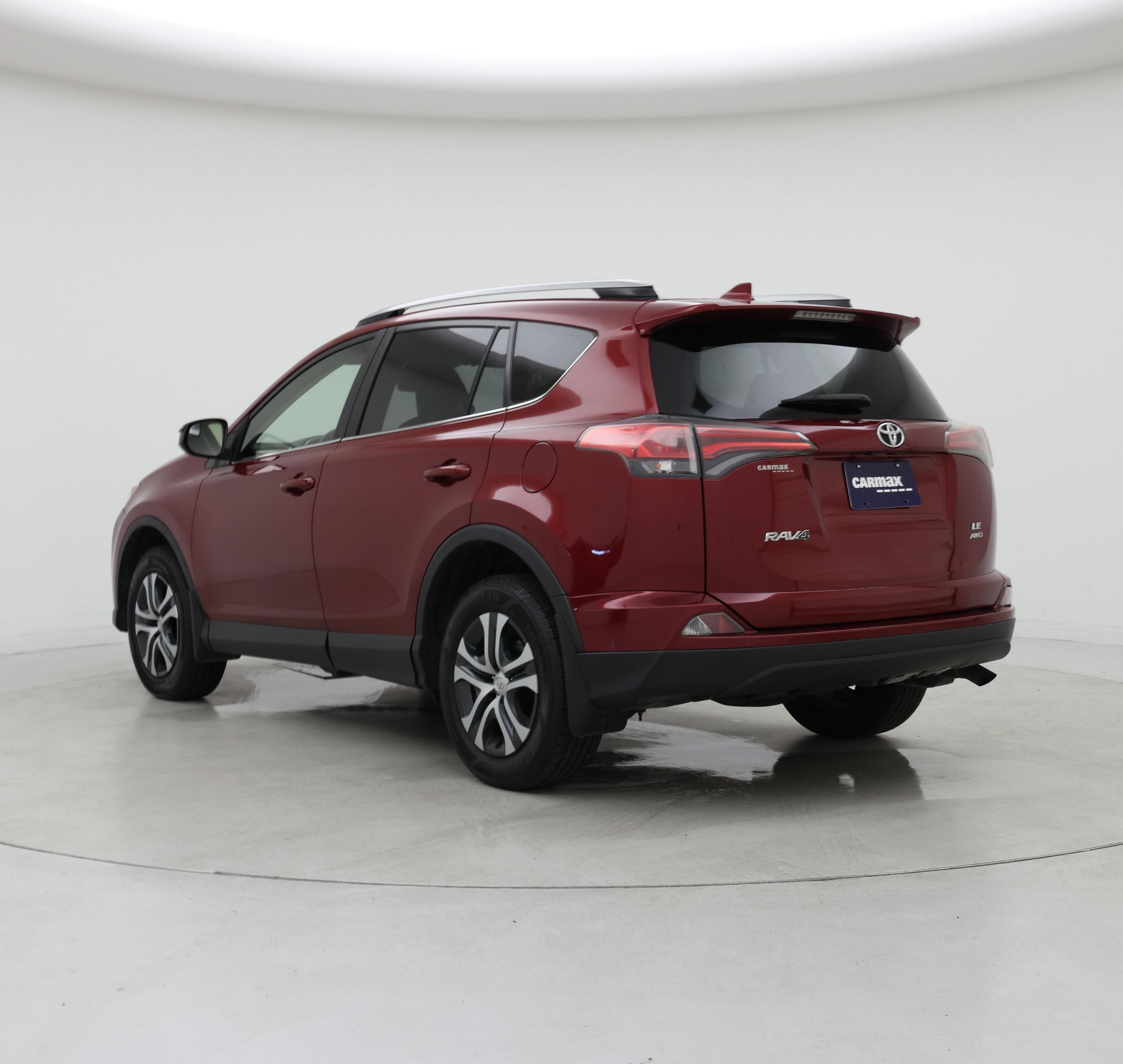 Thumbnail: 2018 Toyota RAV4 - 2