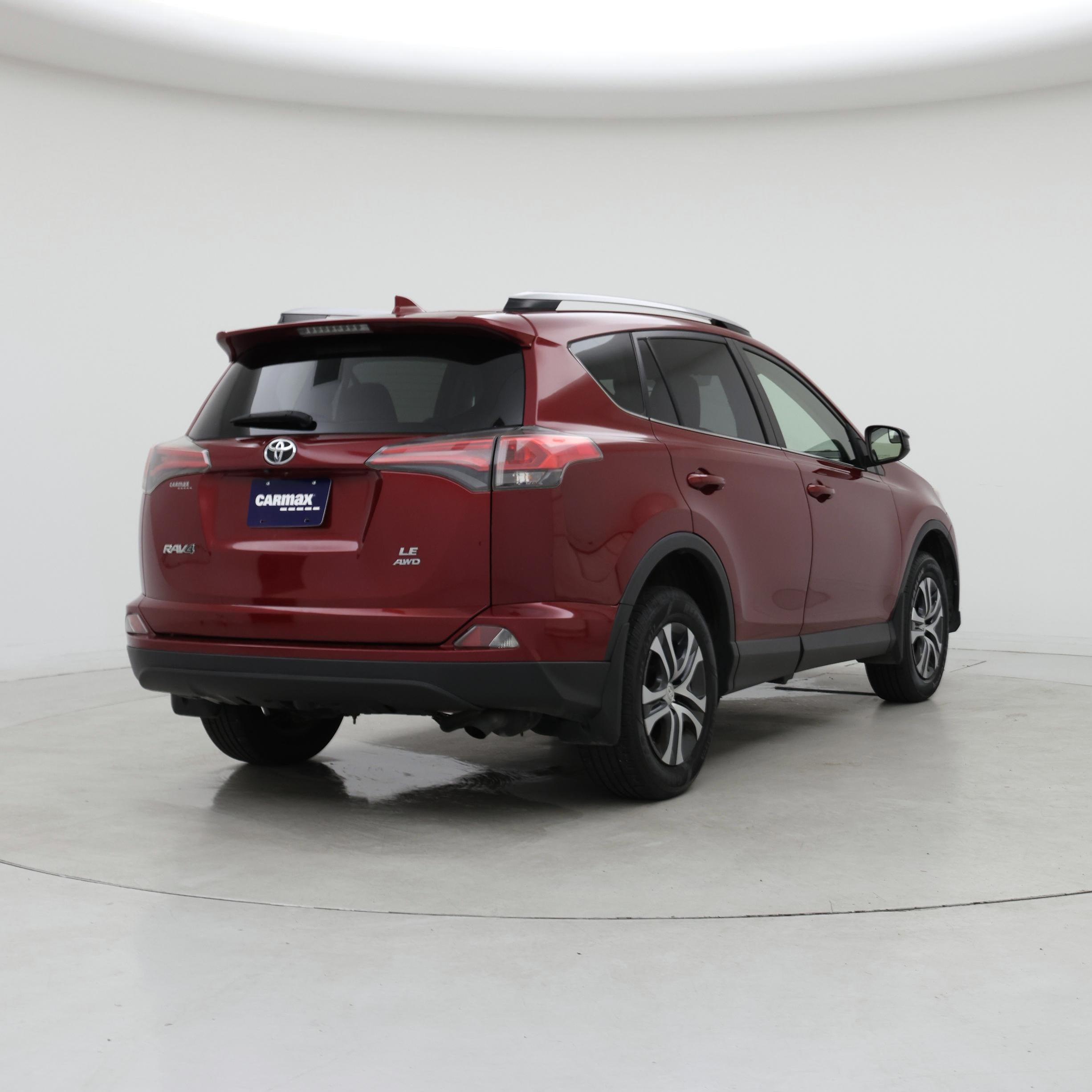 Thumbnail: 2018 Toyota RAV4 - 8