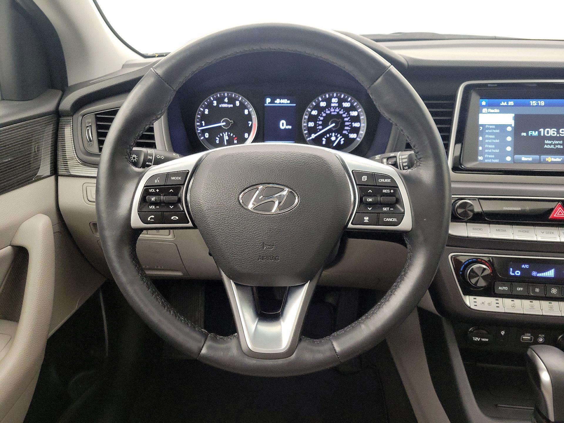 Thumbnail: 2019 Hyundai Sonata - 10