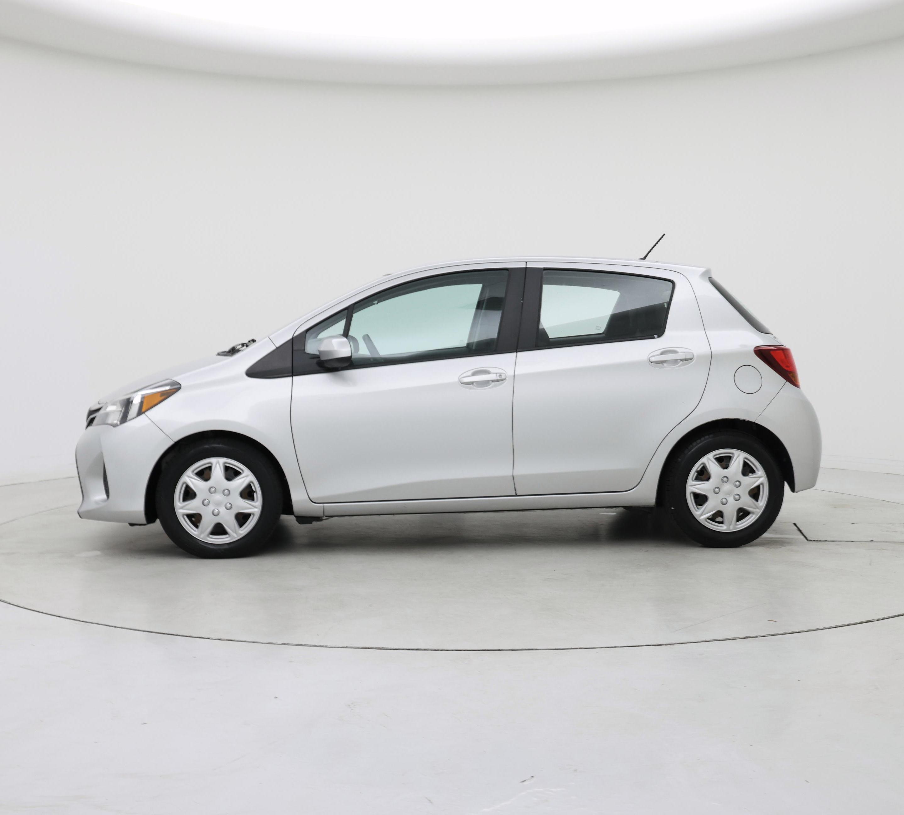 Thumbnail: 2016 Toyota Yaris - 3