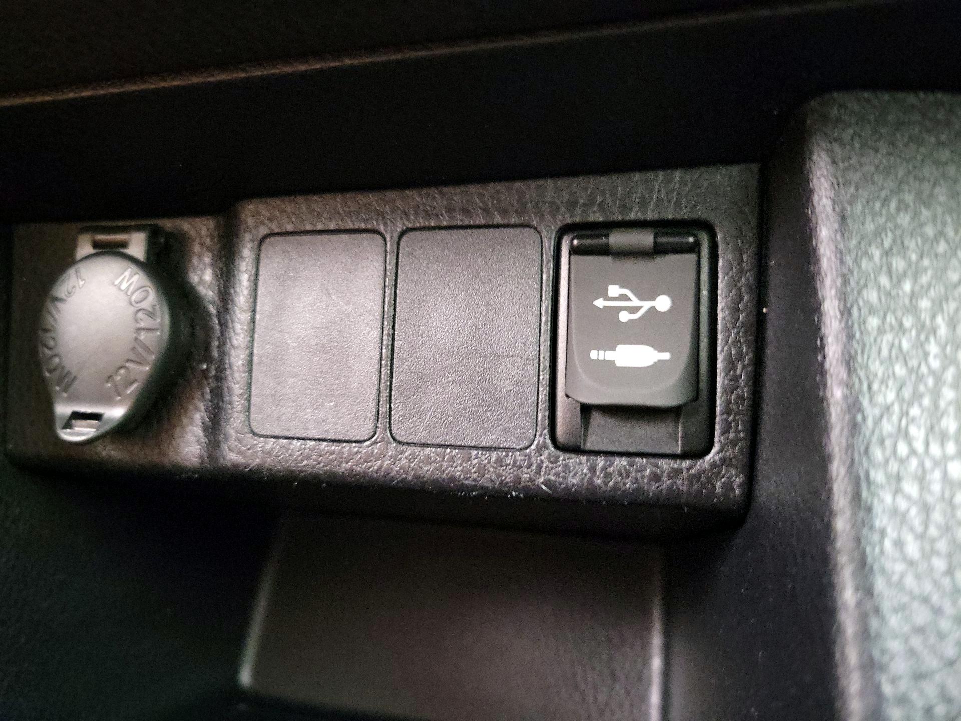 Thumbnail: 2019 Toyota Corolla - 18