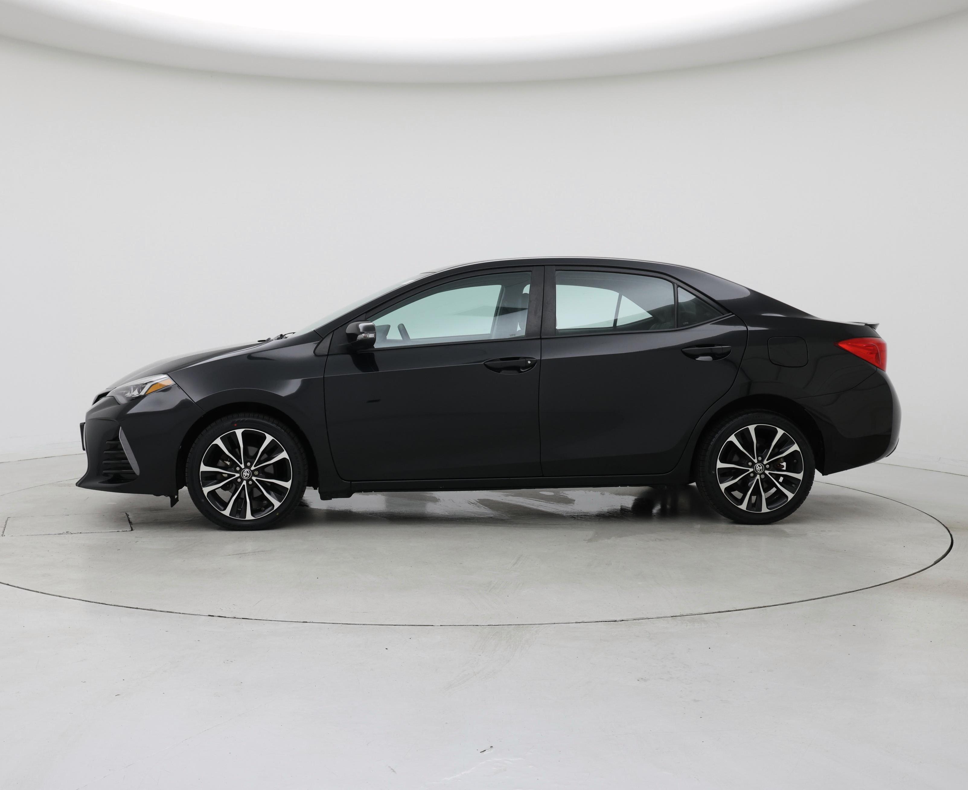 Thumbnail: 2019 Toyota Corolla - 3