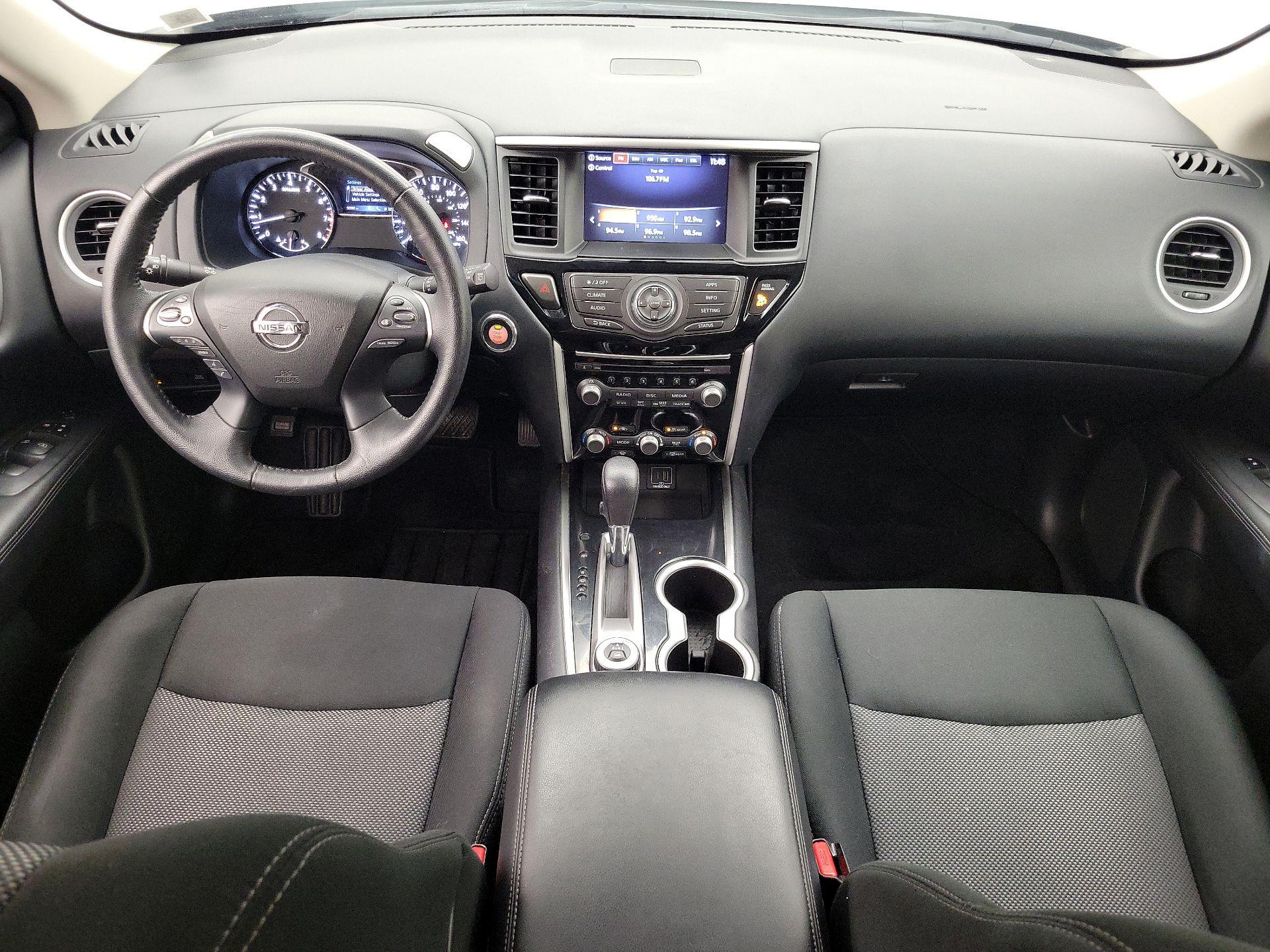 Thumbnail: 2020 Nissan Pathfinder - 9